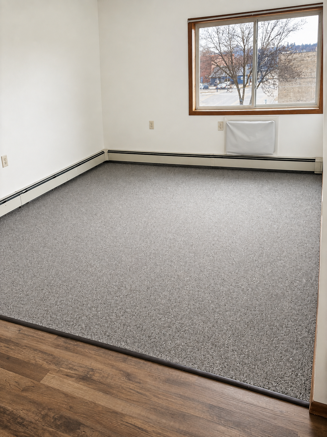124 E Summit Avenue Property Photo 2