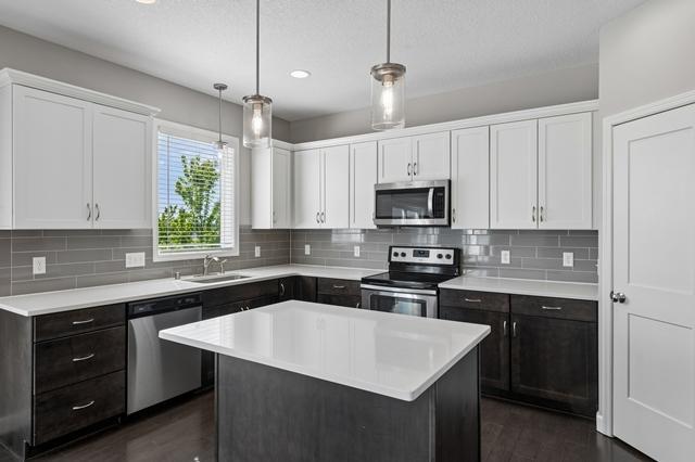14060 Ailesbury Avenue Property Photo 16