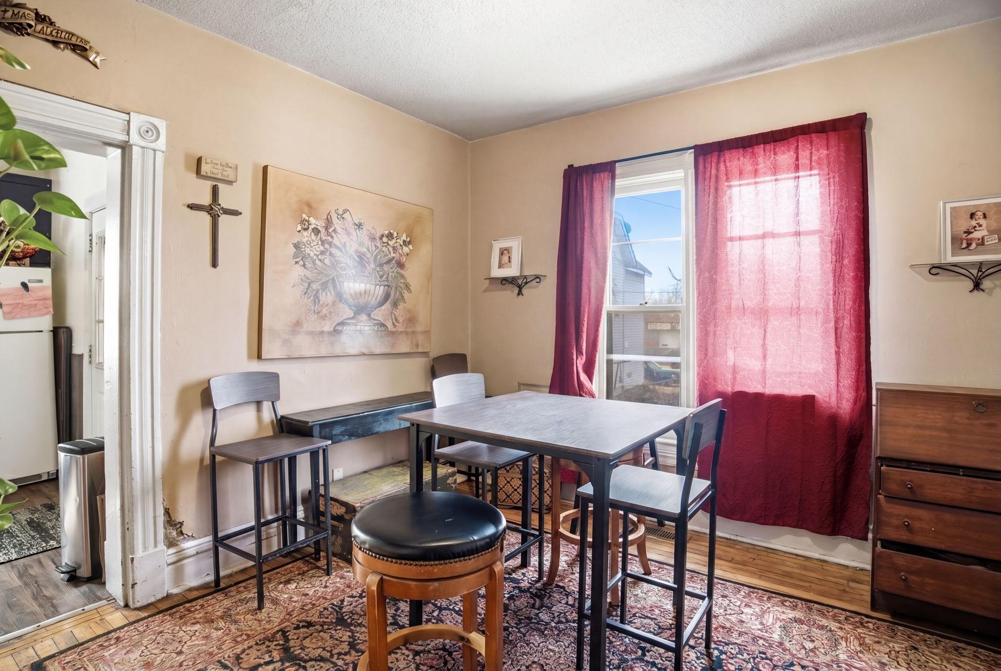 682 4th Street E Property Photo 6