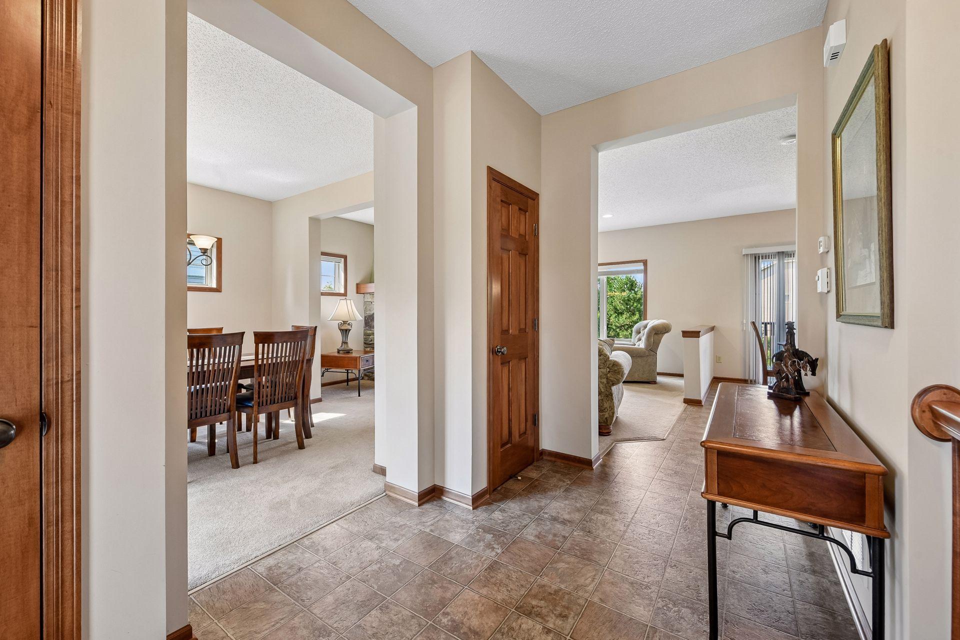 2061 Cobblestone Drive Property Photo 9