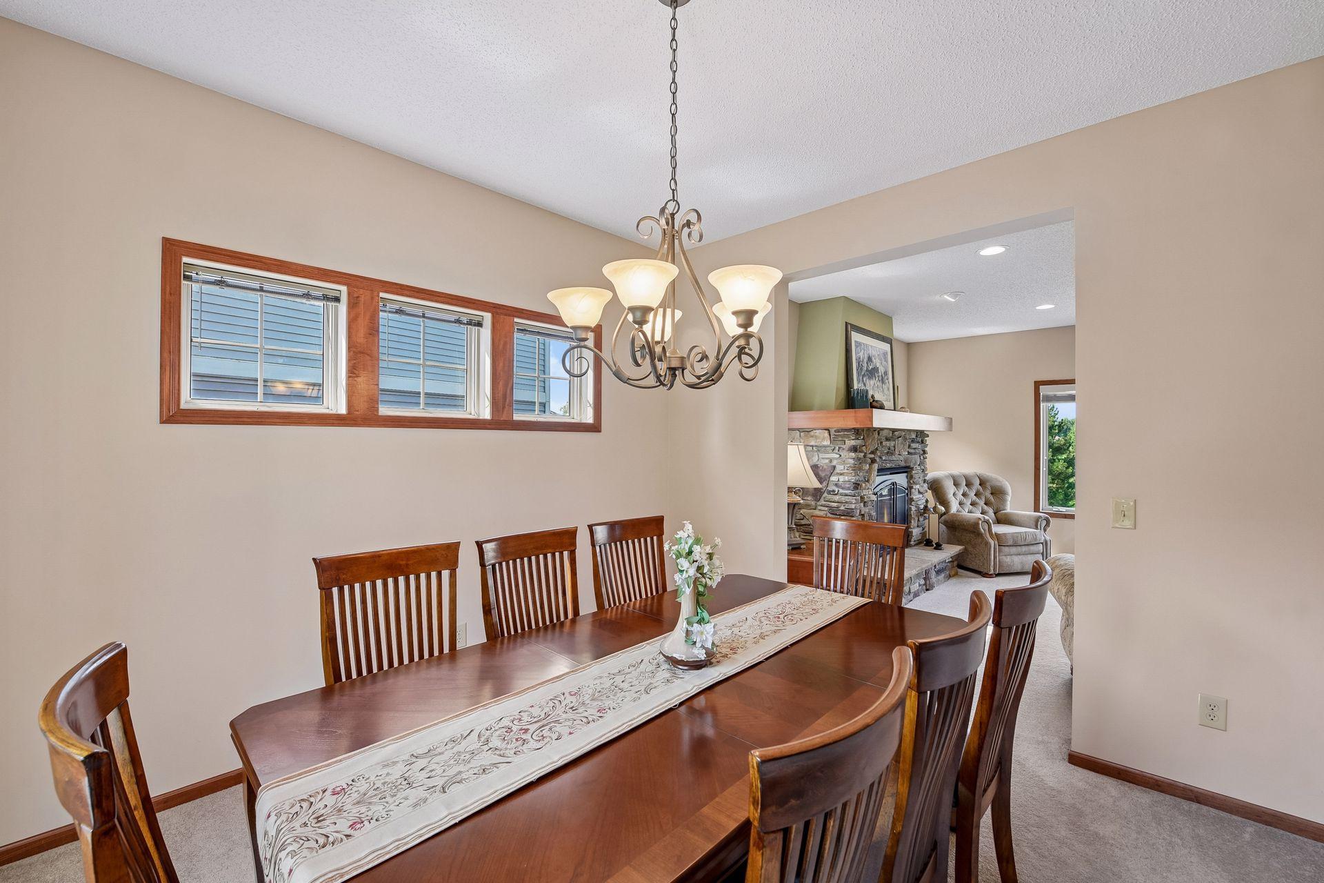 2061 Cobblestone Drive Property Photo 16