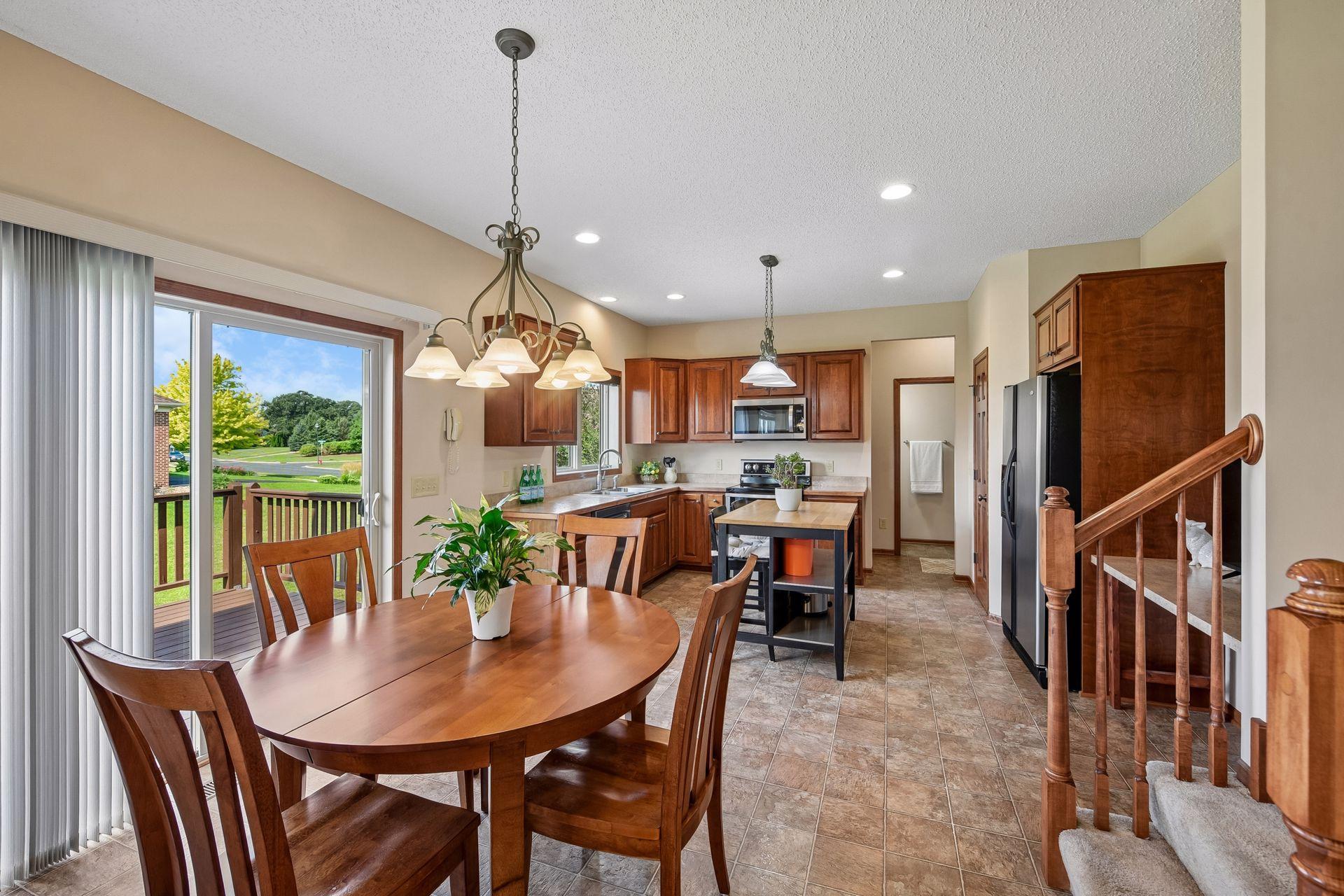 2061 Cobblestone Drive Property Photo 17