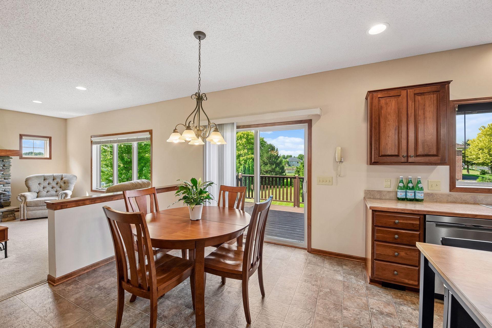2061 Cobblestone Drive Property Photo 19