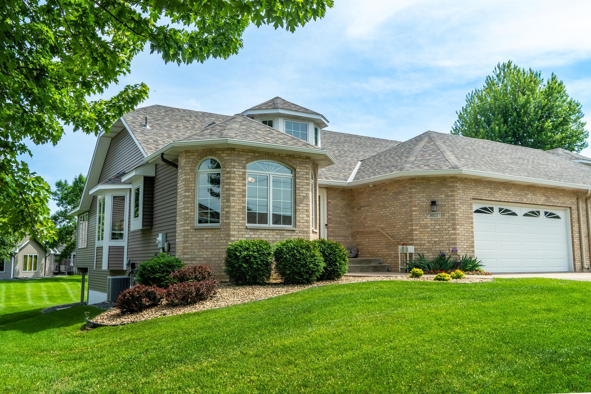 3022 Highpointe Curve Property Photo 1