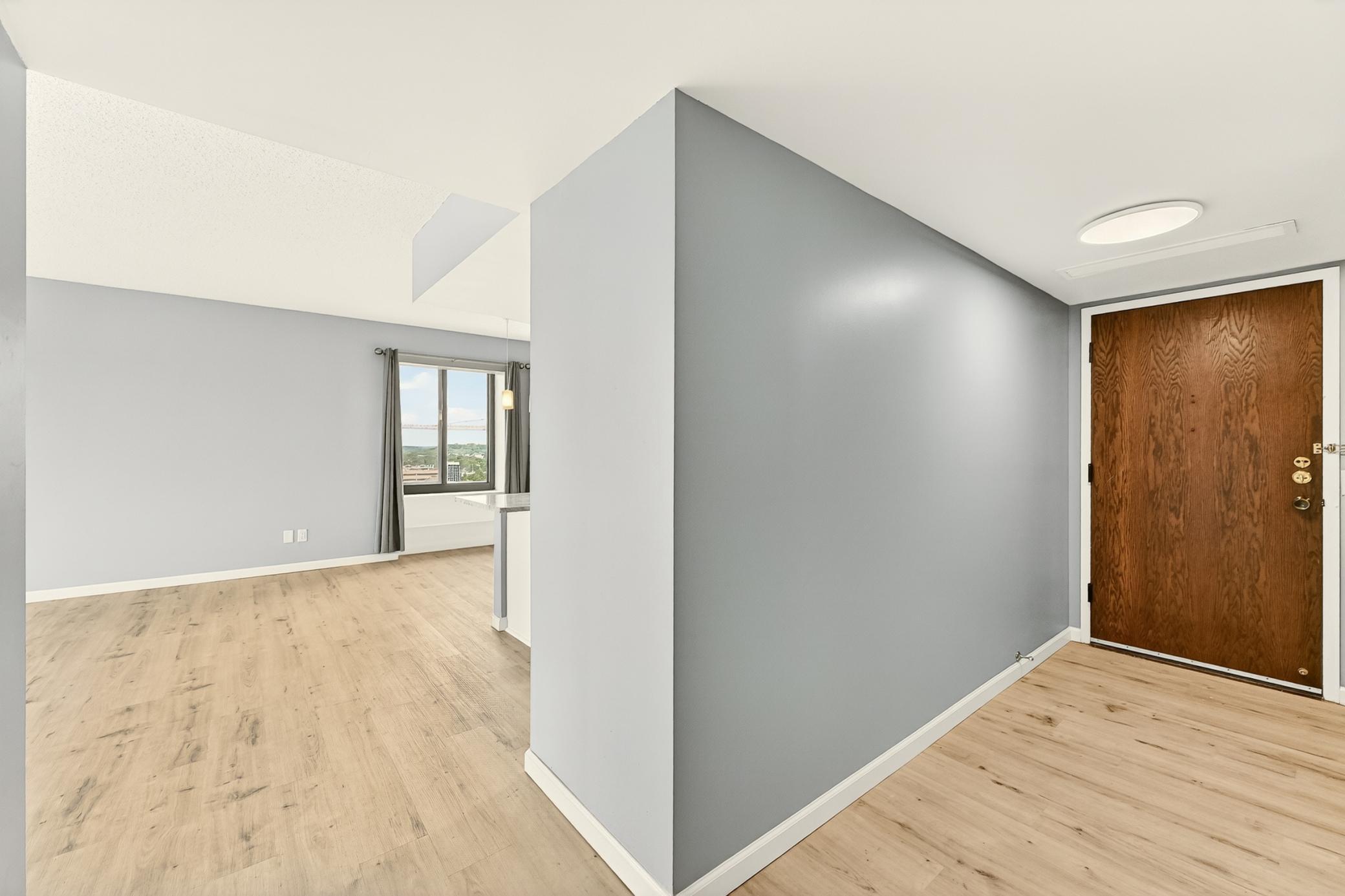 207 5th Avenue Sw 1001 Property Photo 6