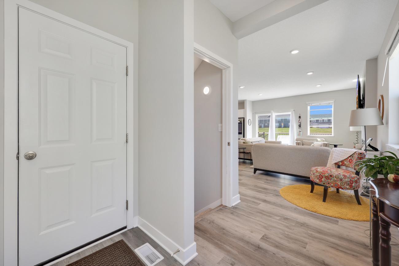 23261 Ashbury Drive Property Photo 4