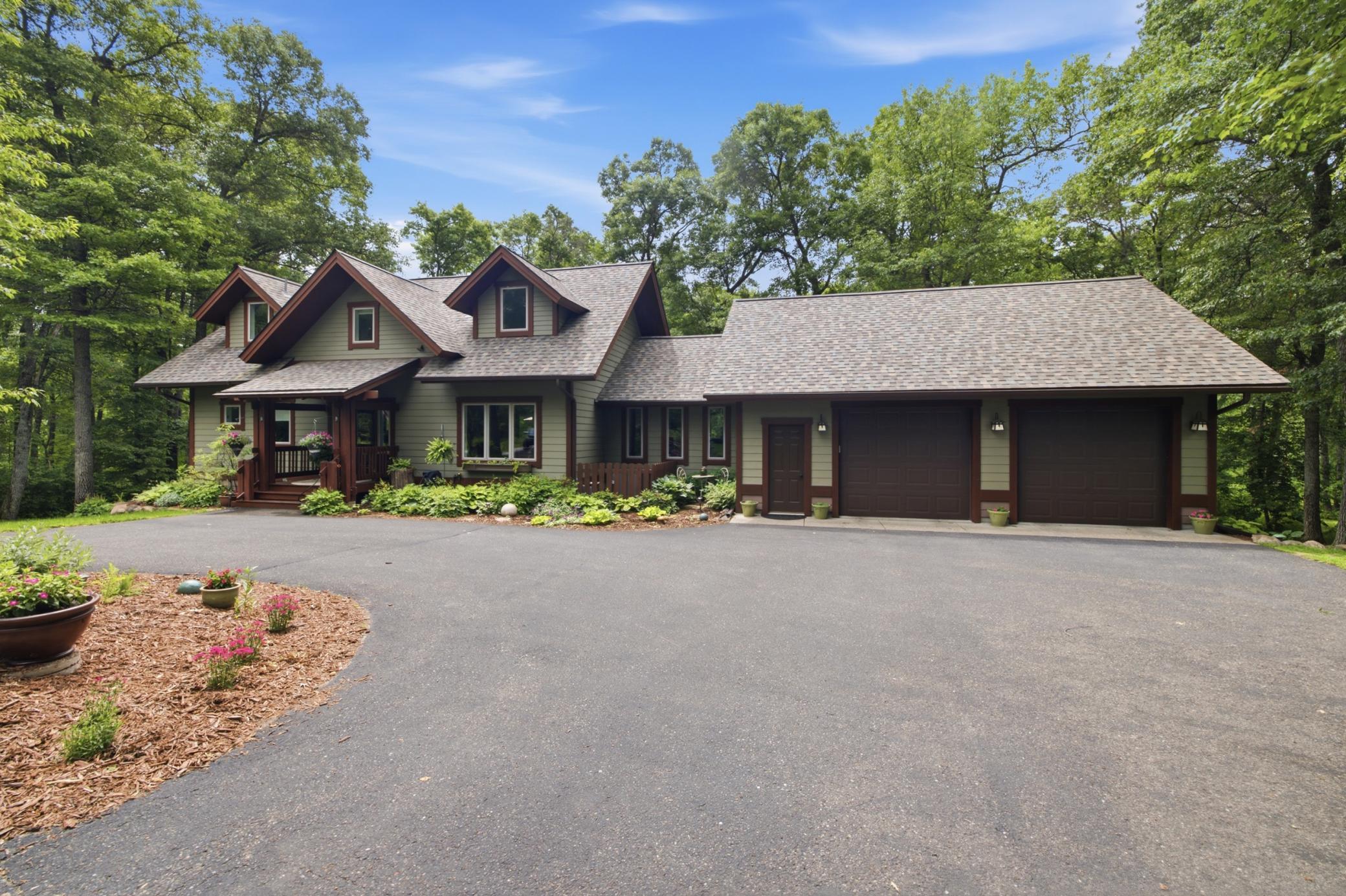 29437 Sioux Drive Property Photo 1