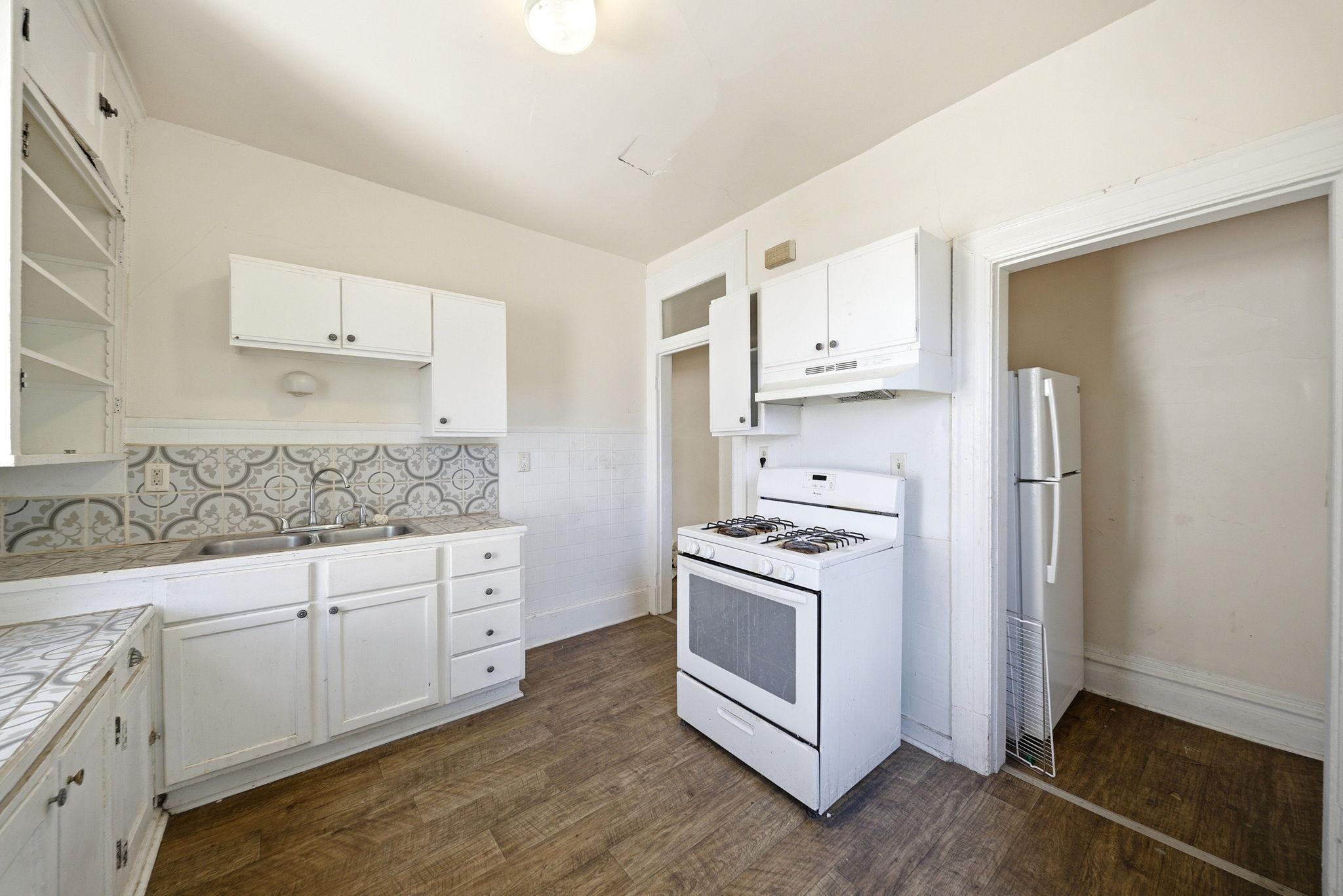 732 Marshall Avenue Property Photo 13