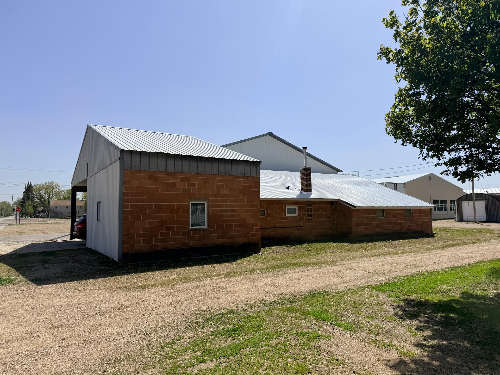 211 8th Street Property Photo 6
