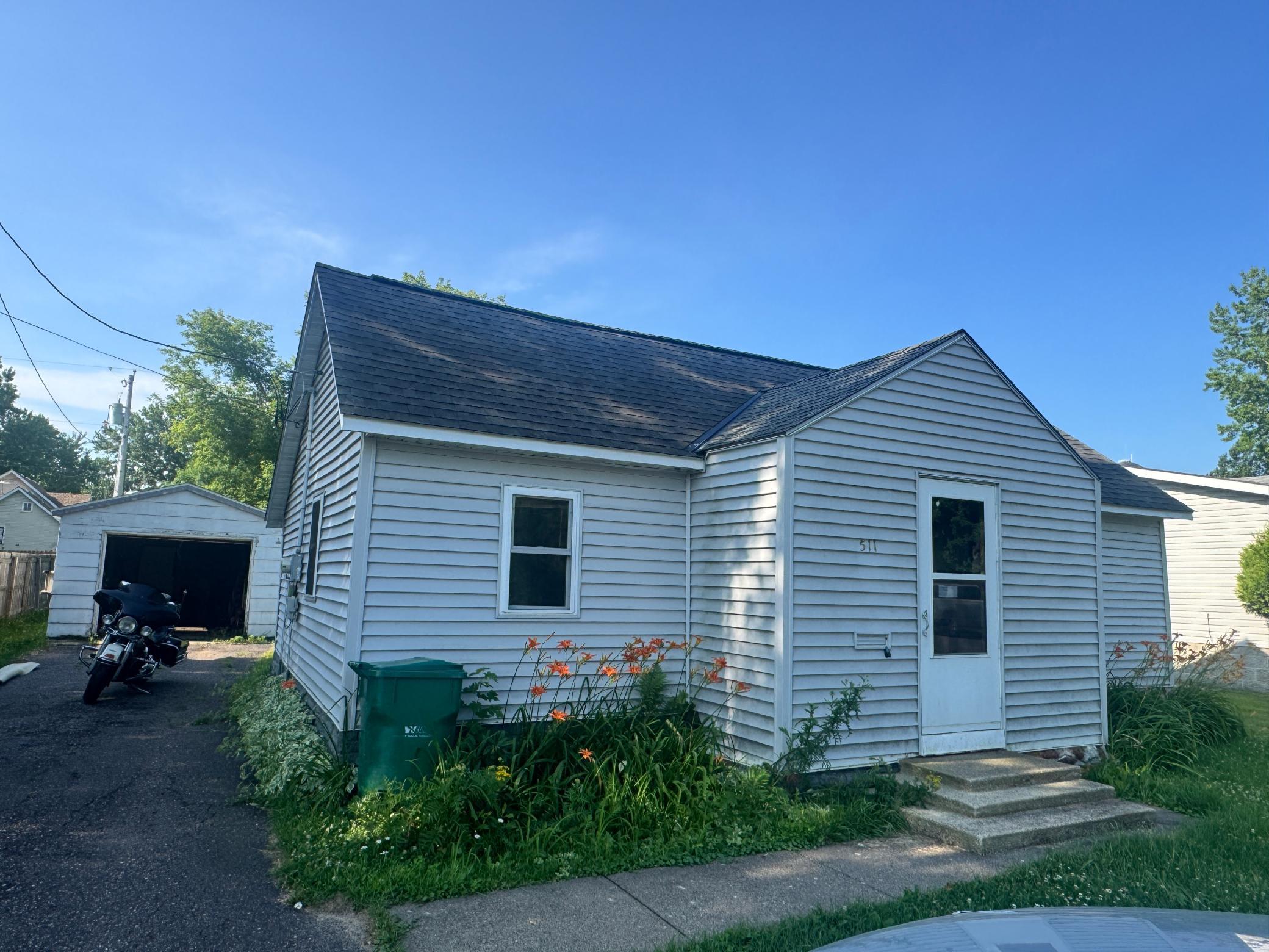 511 5th Street Nw Property Photo 2