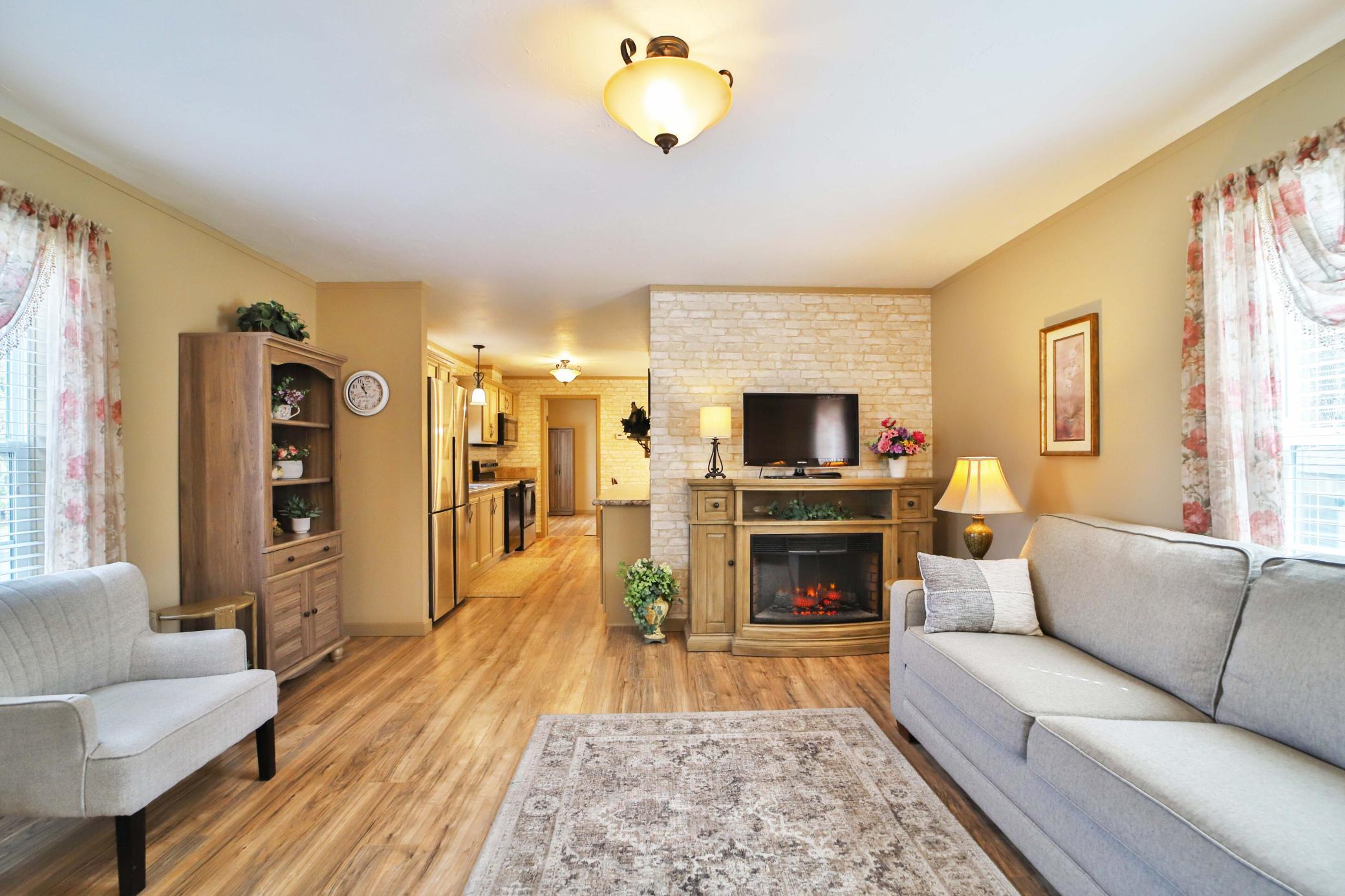 9188 Estate Circle Property Photo 16