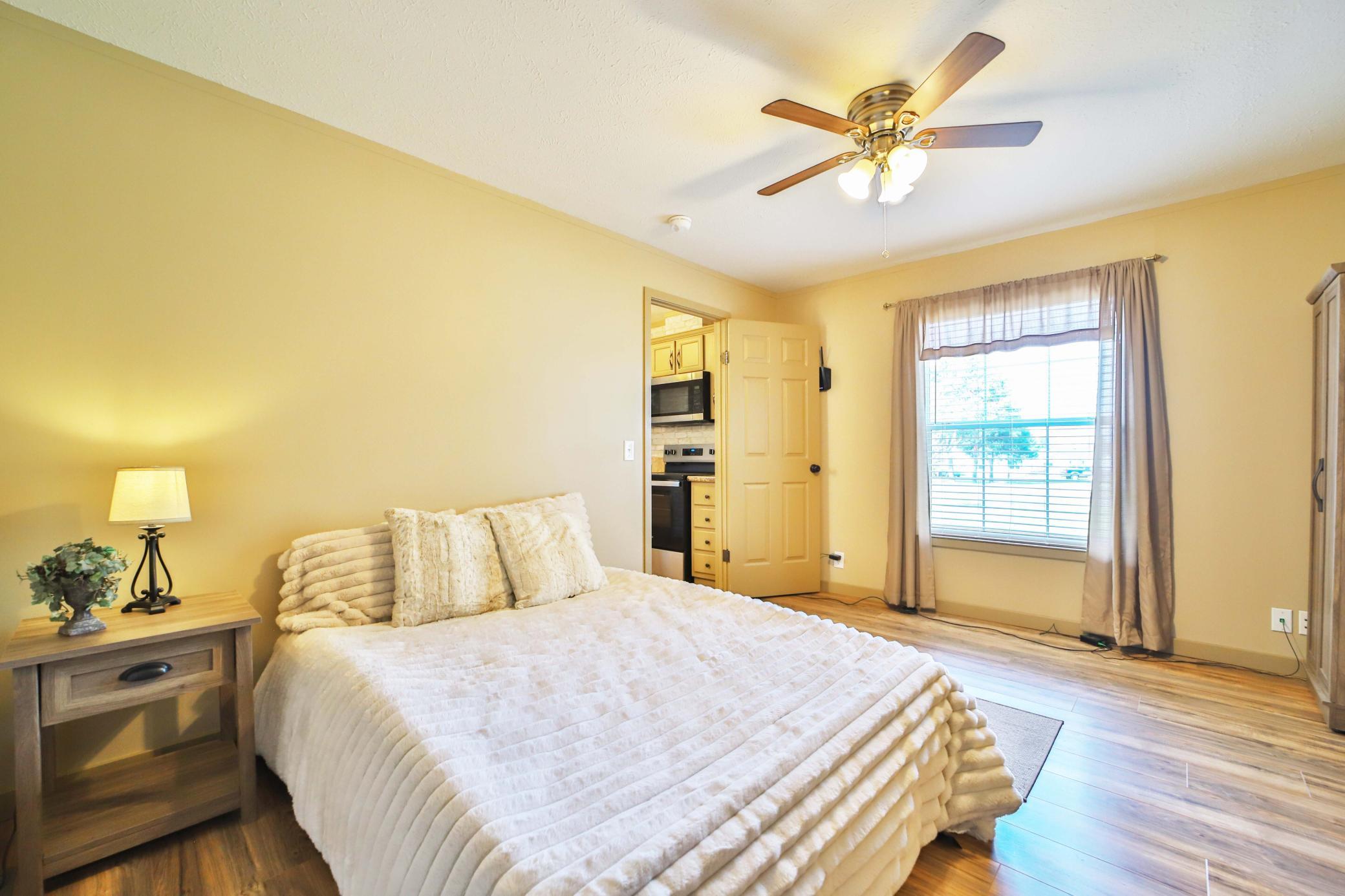 9188 Estate Circle Property Photo 17