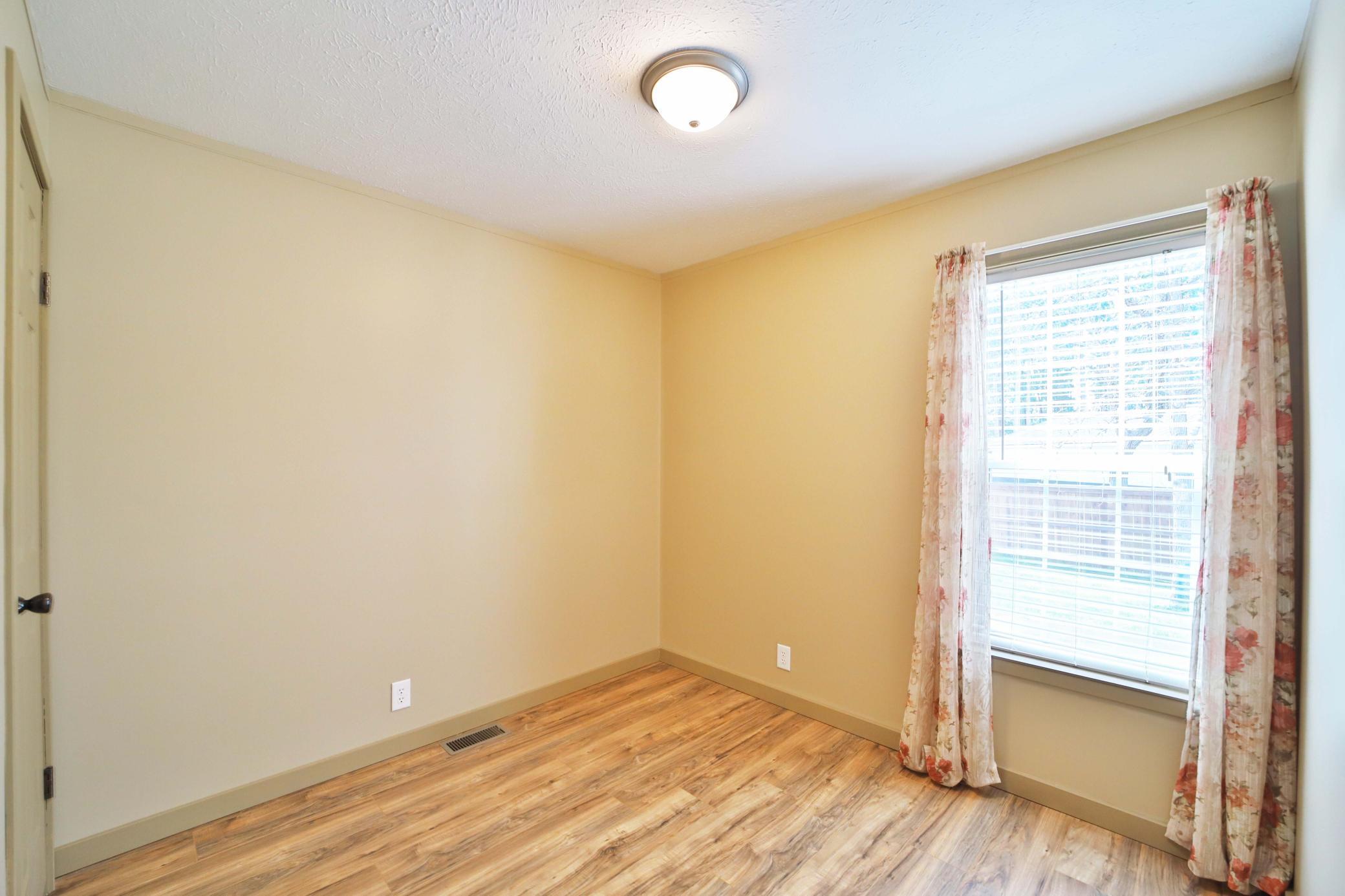 9188 Estate Circle Property Photo 28