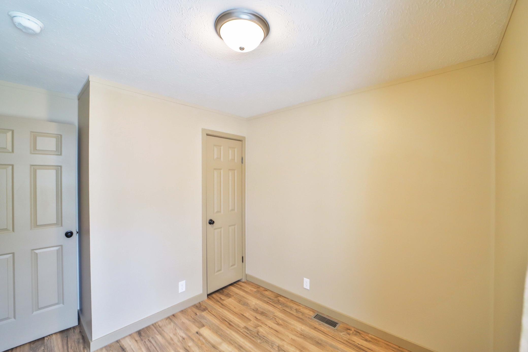 9188 Estate Circle Property Photo 29