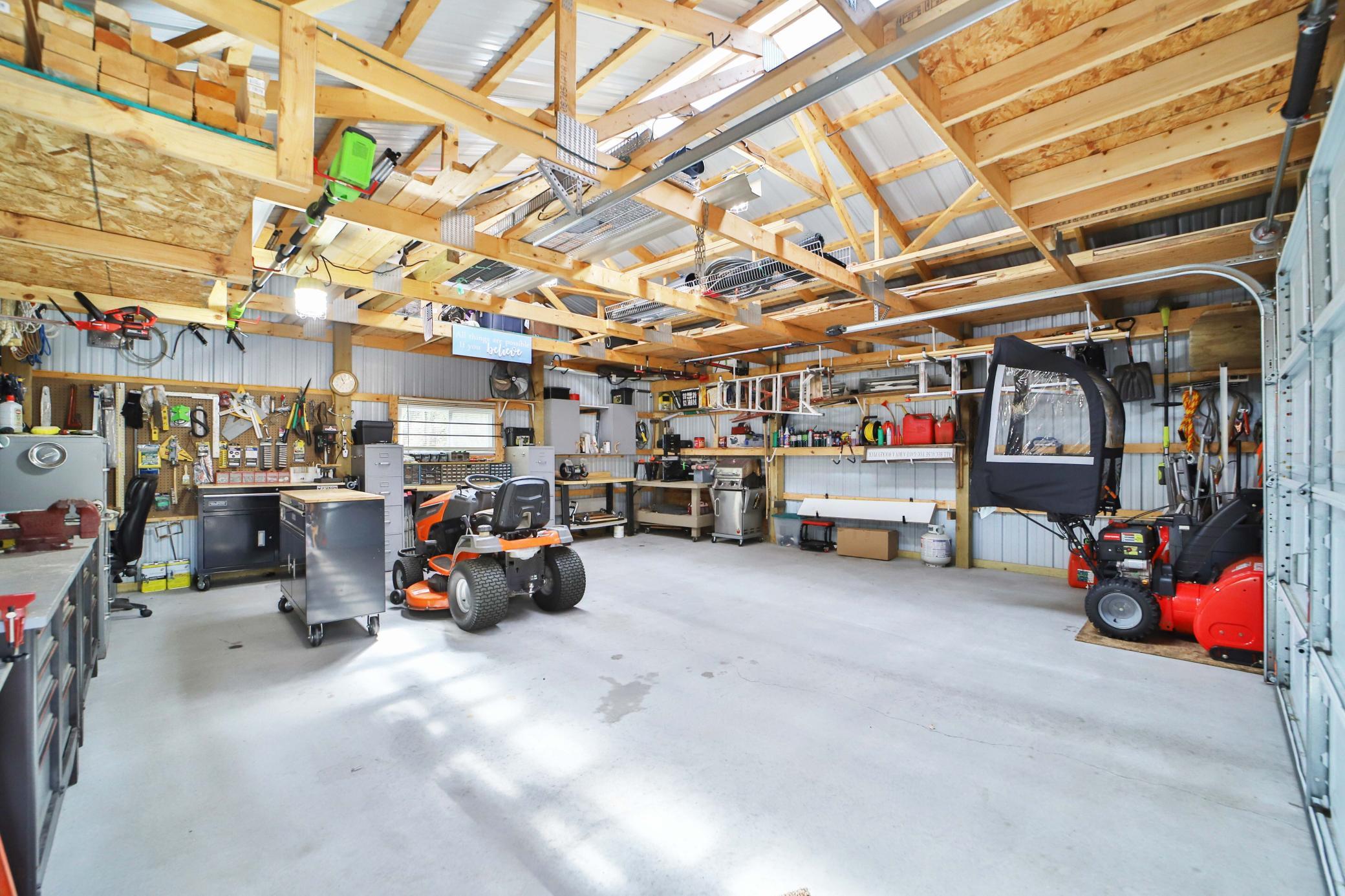 9188 Estate Circle Property Photo 43
