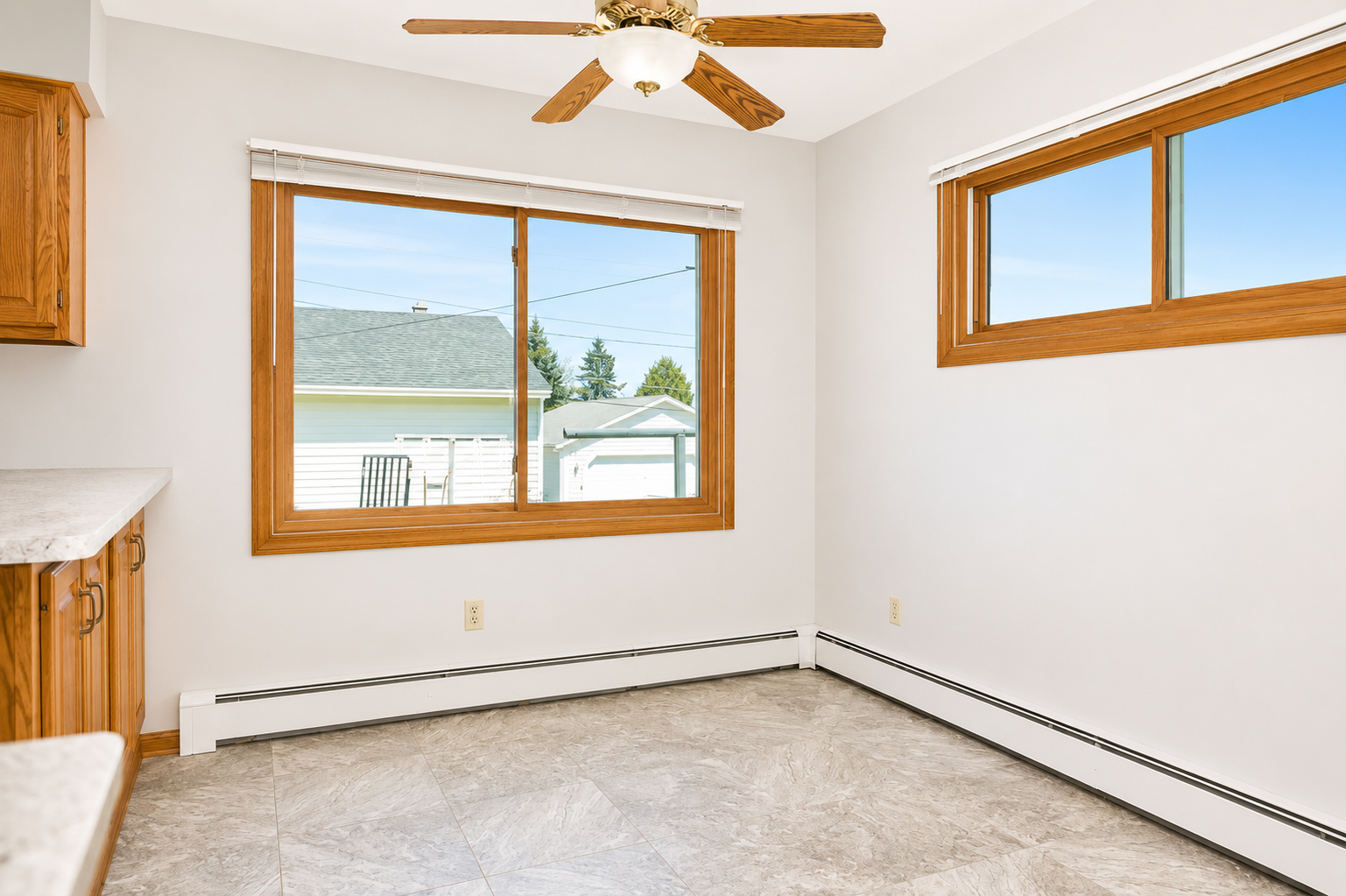 320 Michigan Avenue W Property Photo 5