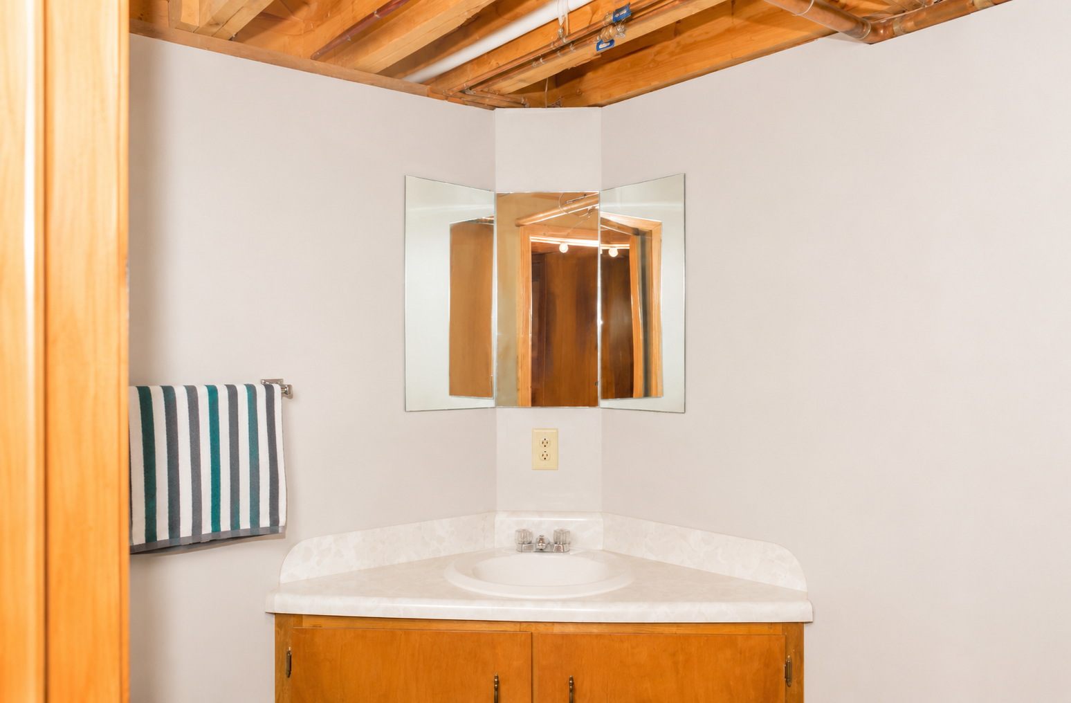320 Michigan Avenue W Property Photo 23