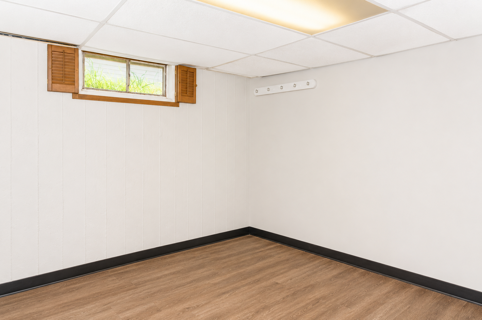 320 Michigan Avenue W Property Photo 28