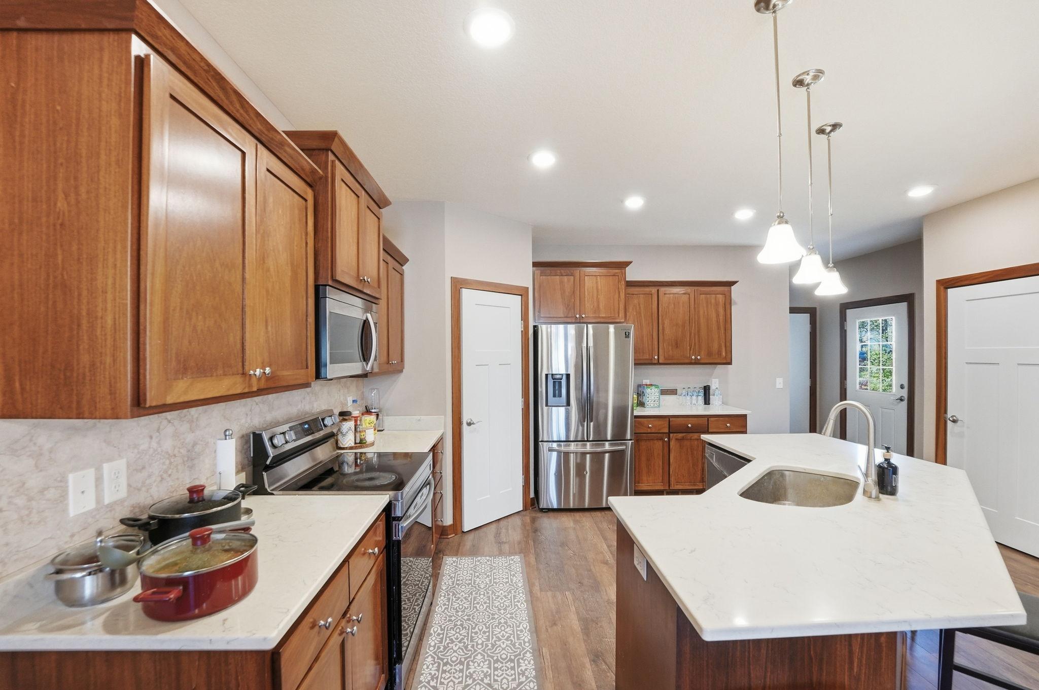 8011 Winfield Road Property Photo 6