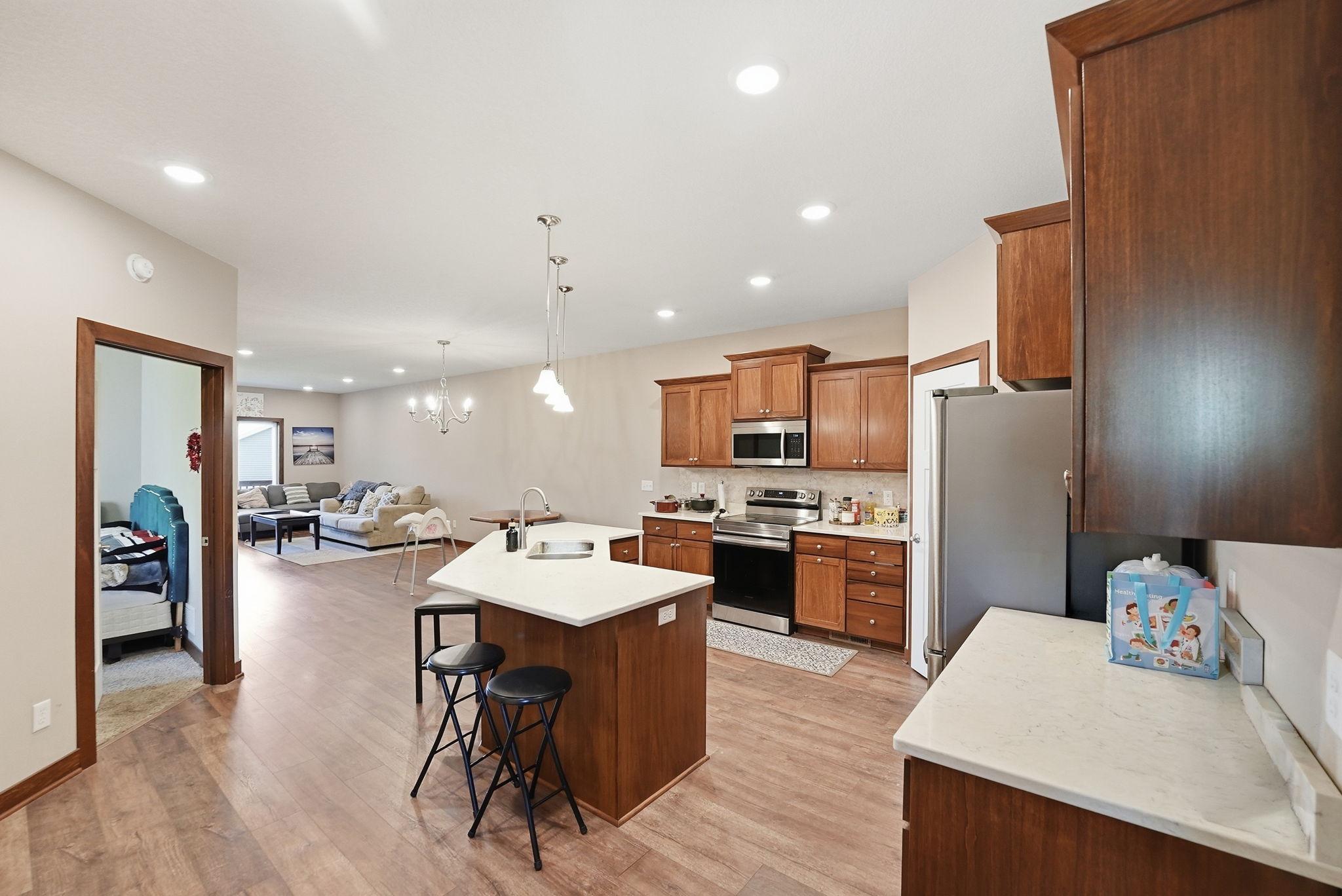 8011 Winfield Road Property Photo 7