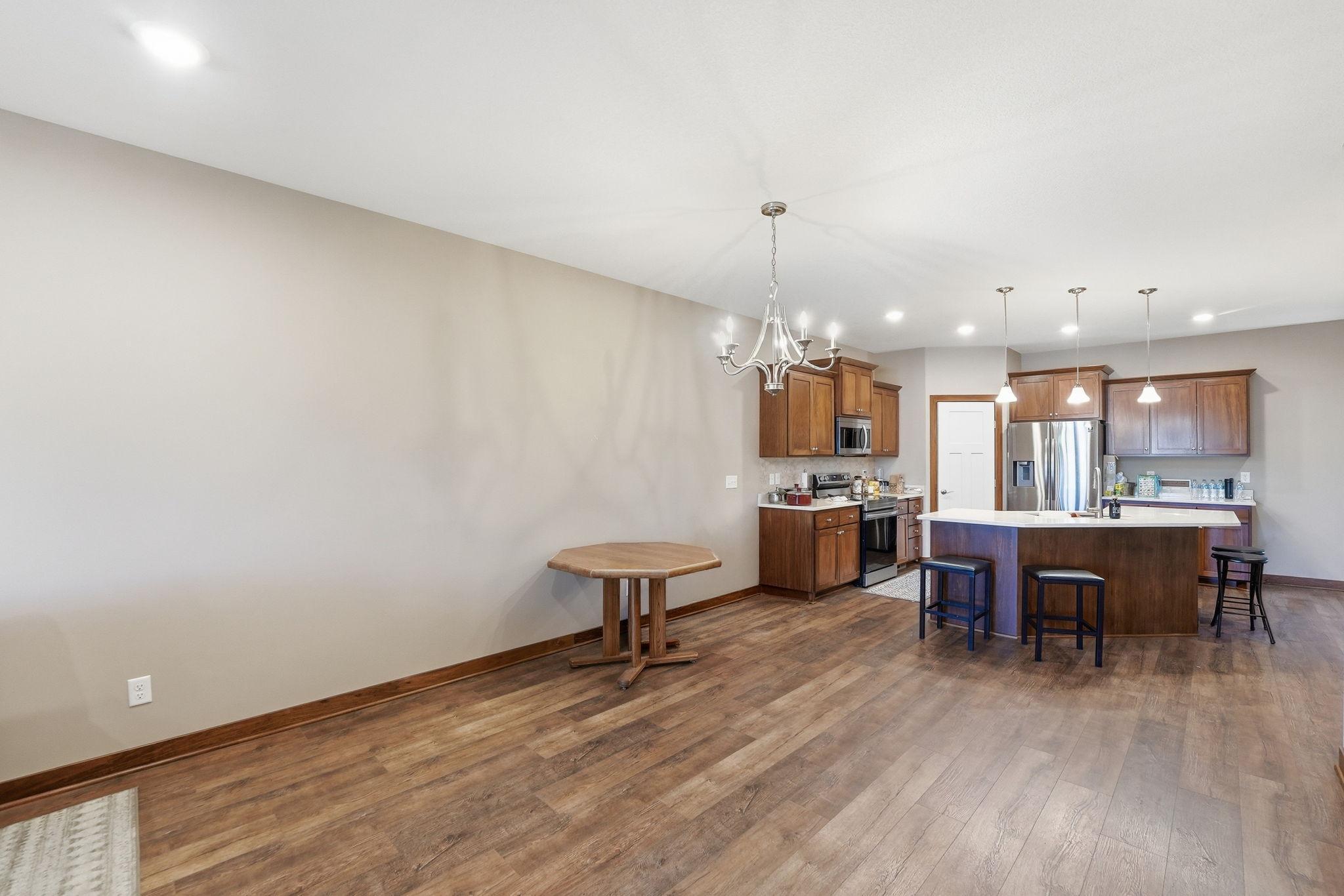 8011 Winfield Road Property Photo 8