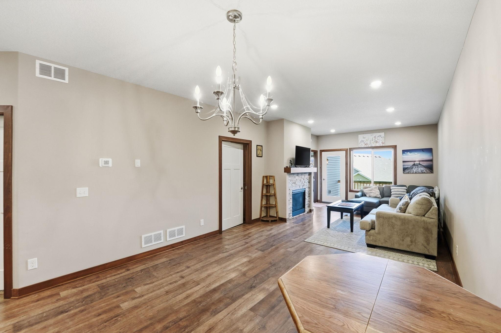8011 Winfield Road Property Photo 10