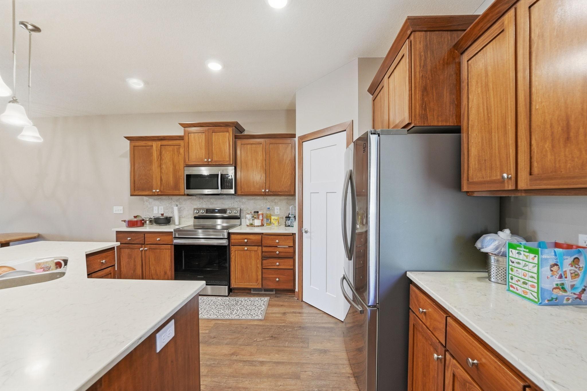8011 Winfield Road Property Photo 13