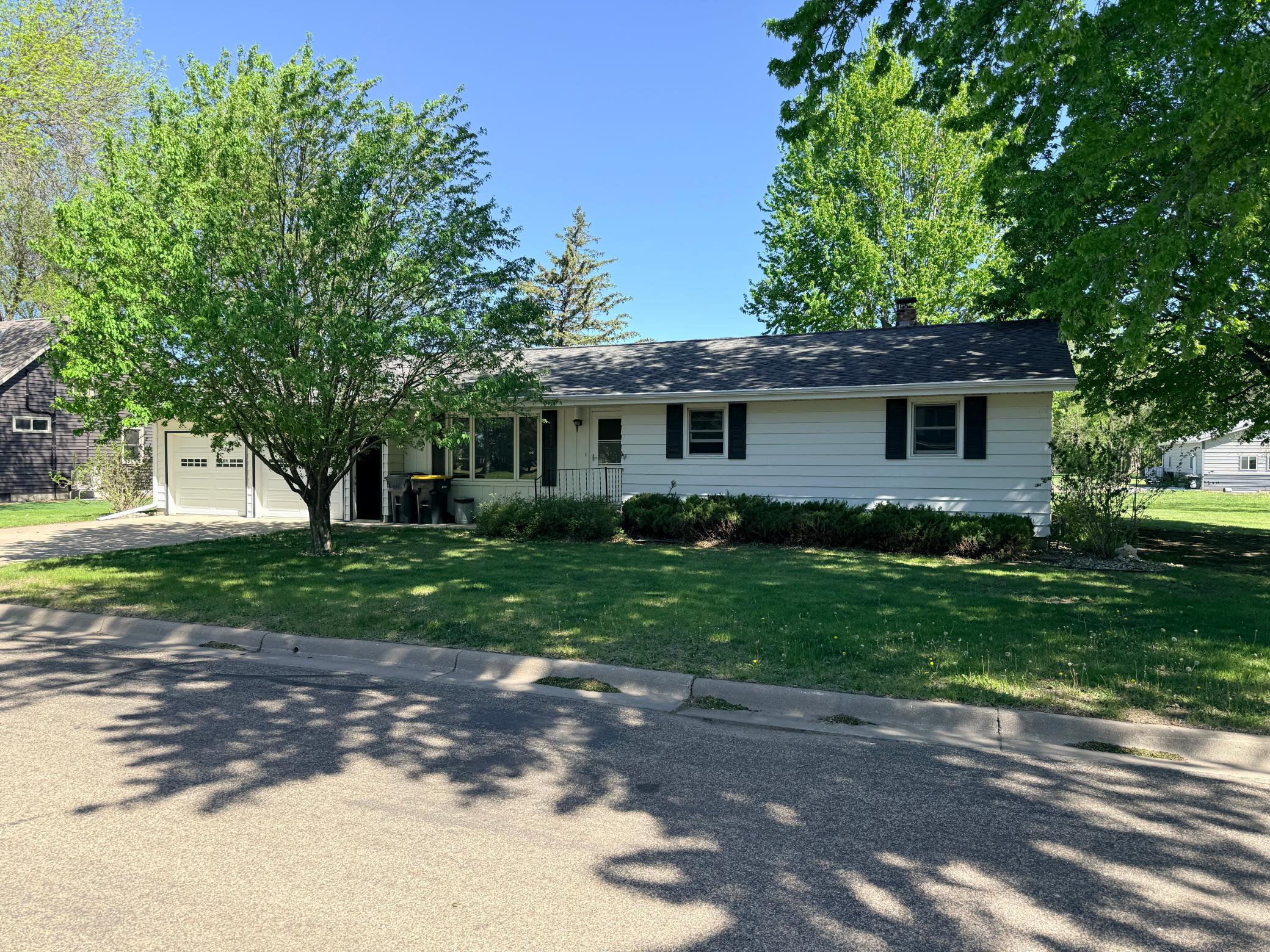 830 Clark Street Property Photo 1