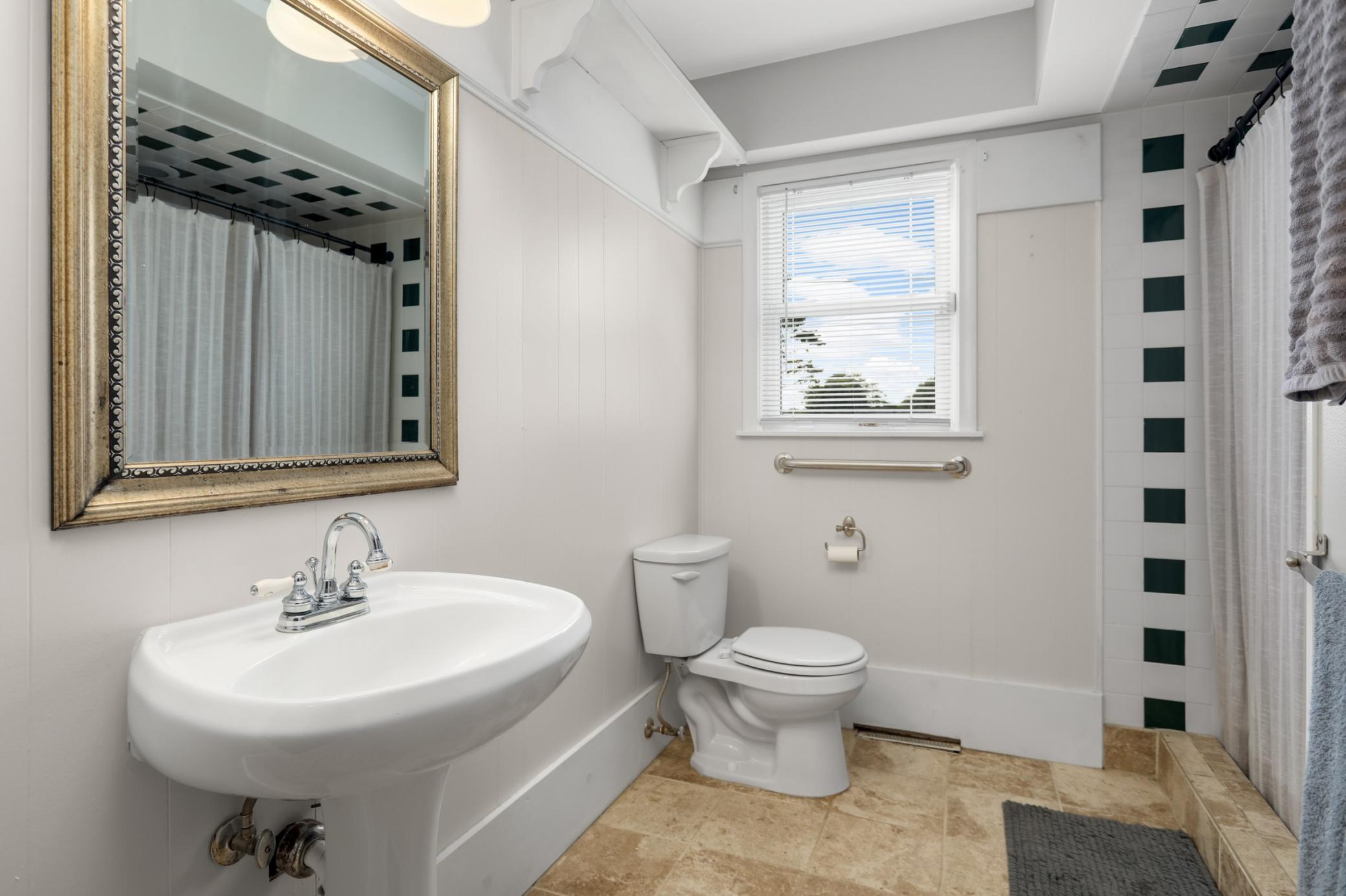 1459 Rainbow Avenue Property Photo 13