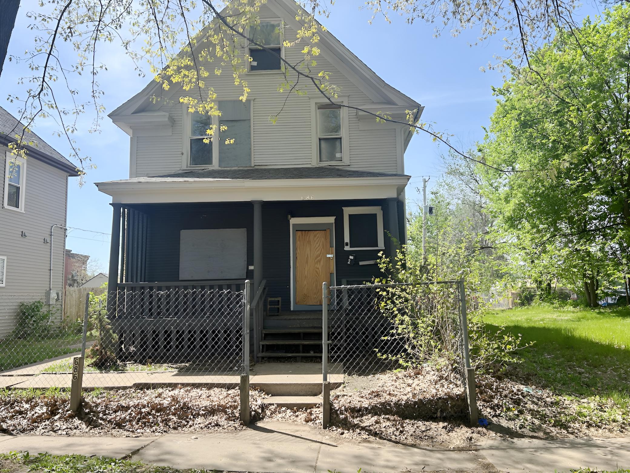 686 Sherburne Avenue
