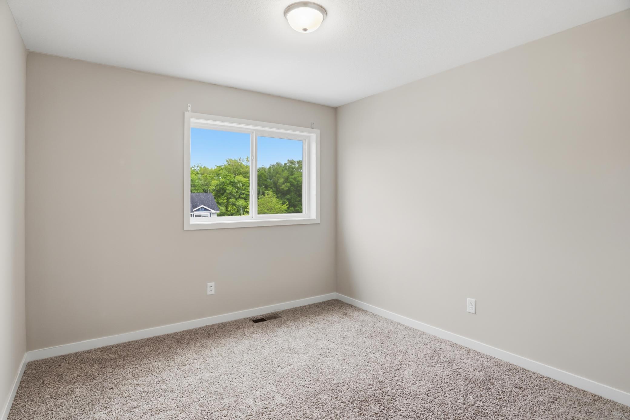 4634 9th Street Ne Property Photo 10