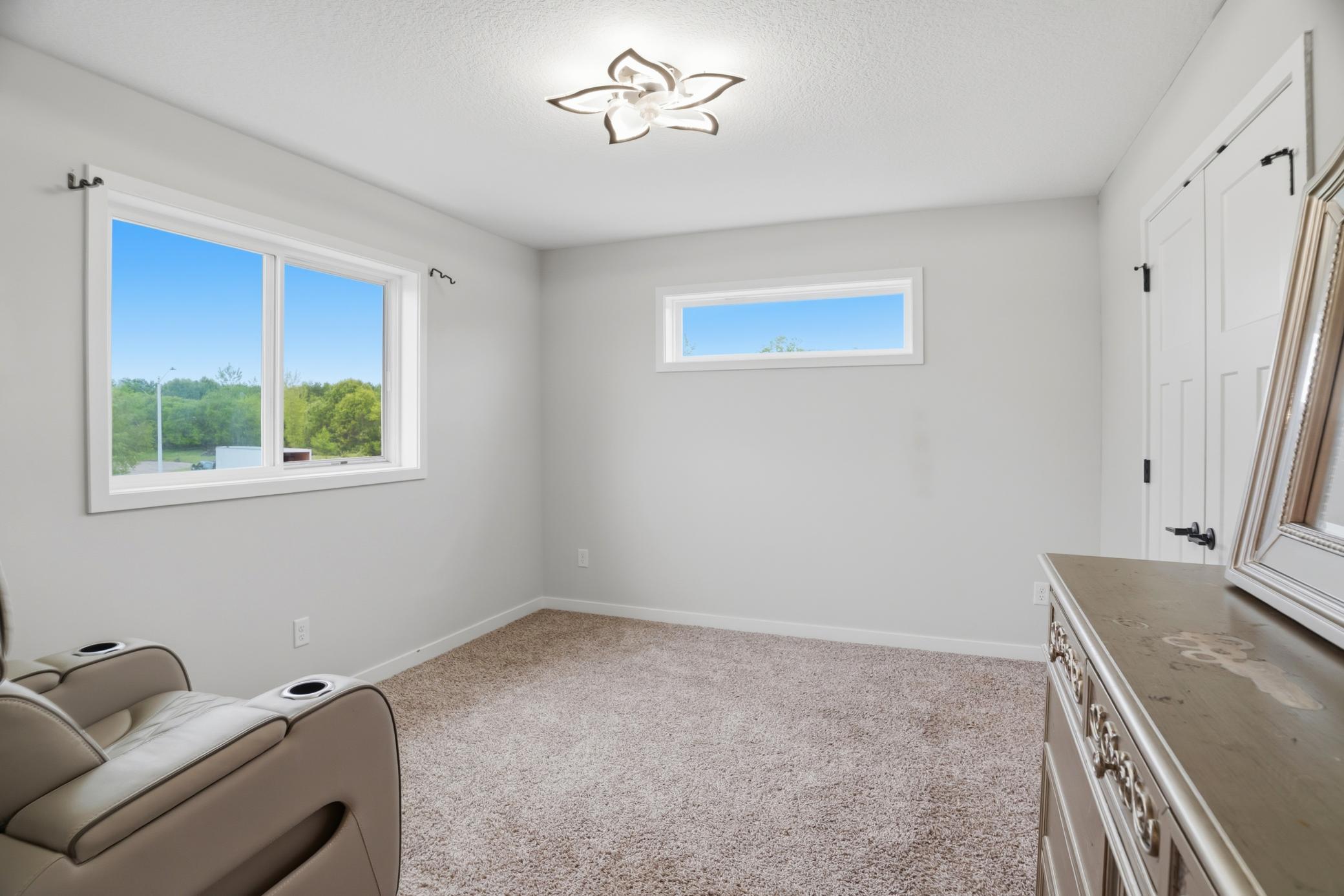 4634 9th Street Ne Property Photo 15