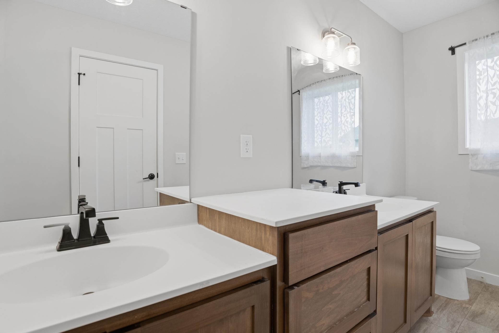 4634 9th Street Ne Property Photo 17