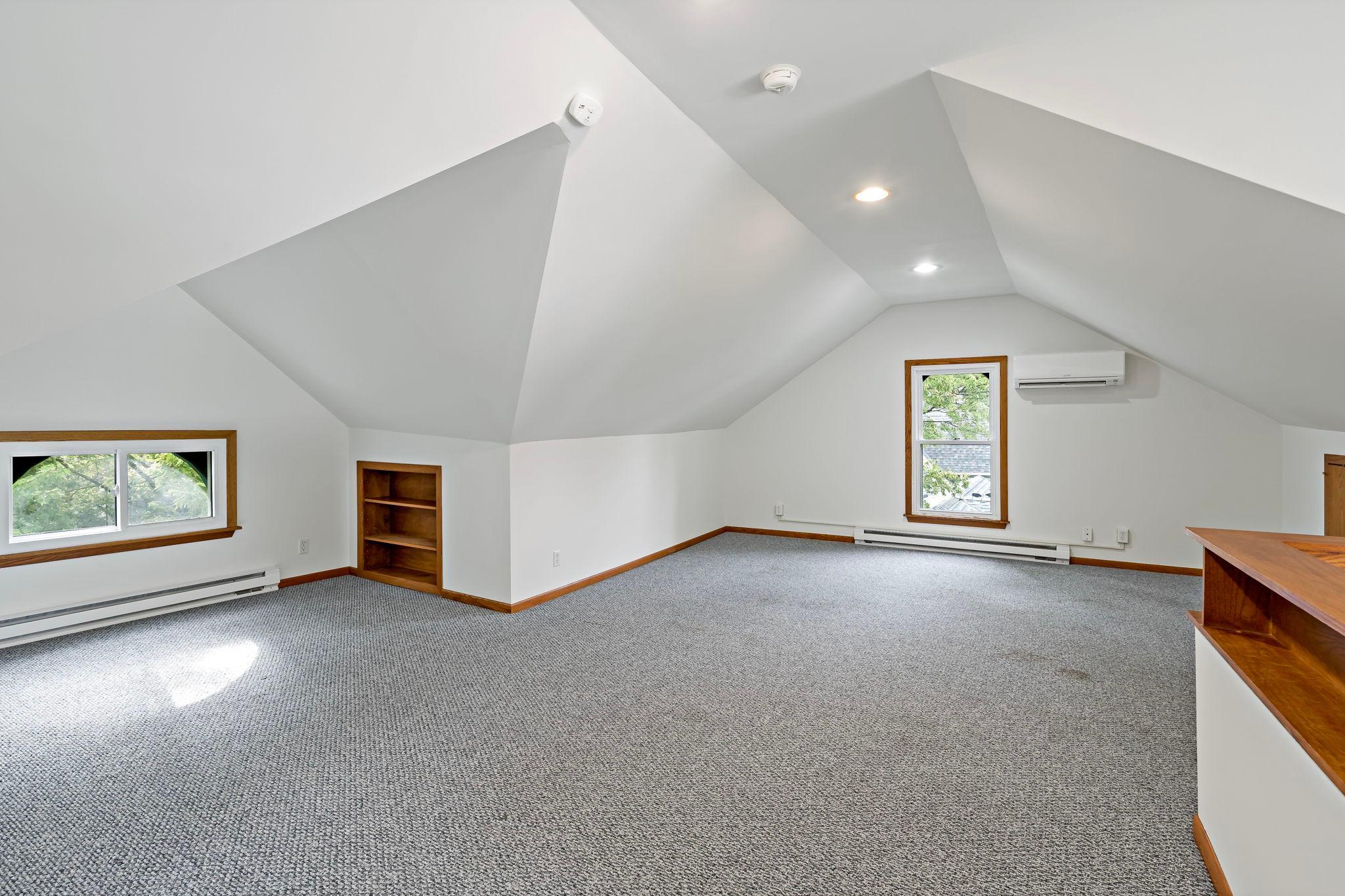 2824 Irving Avenue S Property Photo 19