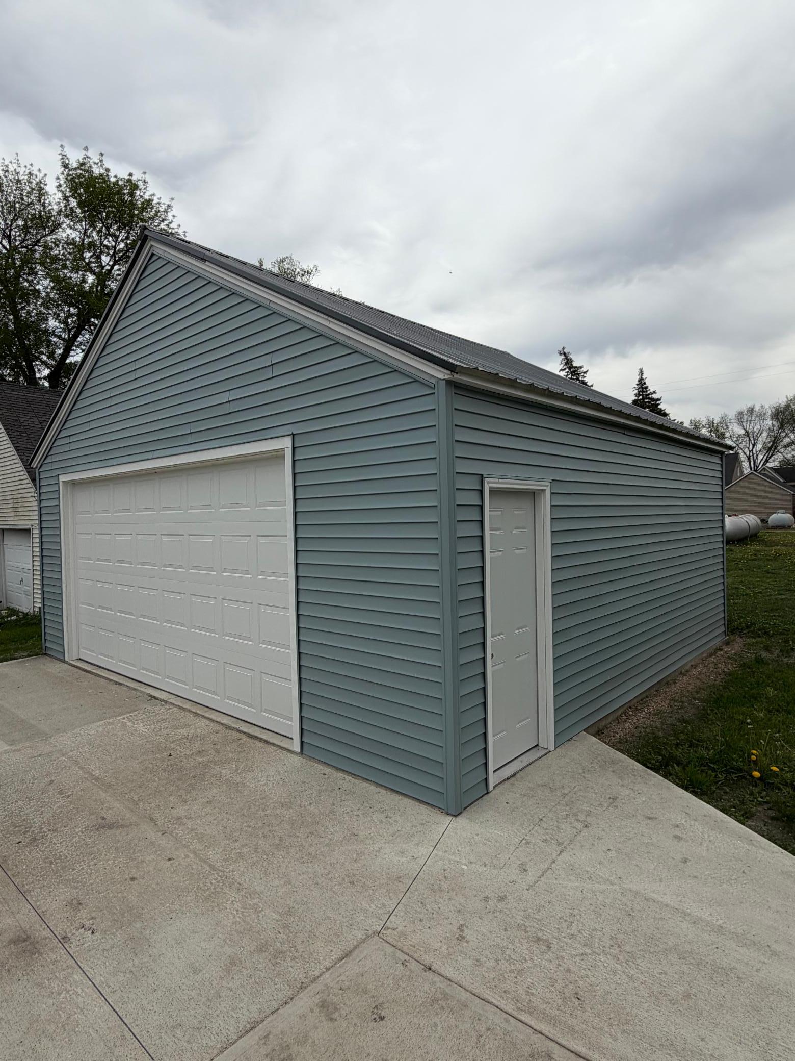 506 E Mondale Street Property Photo 2