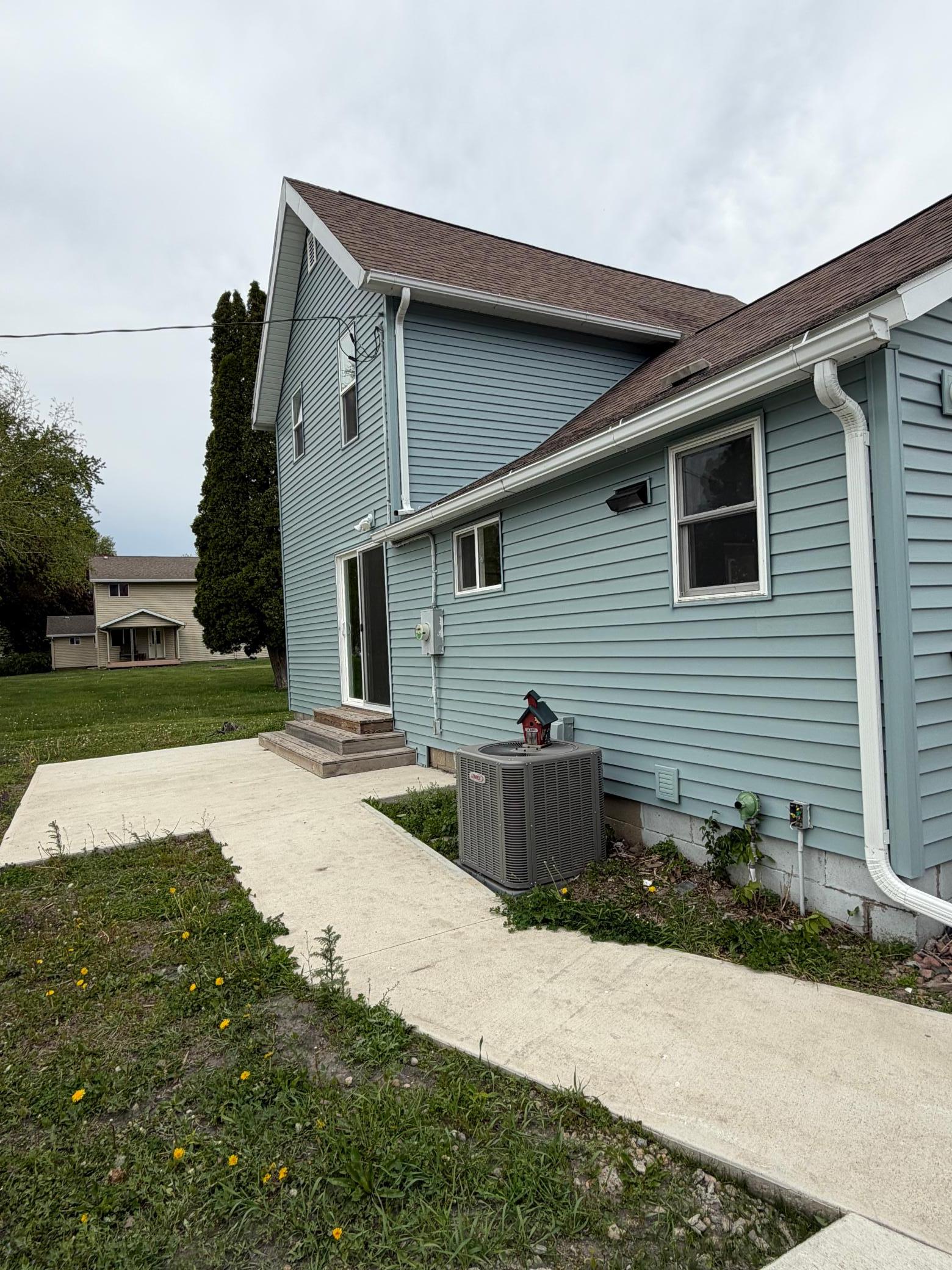 506 E Mondale Street Property Photo 6