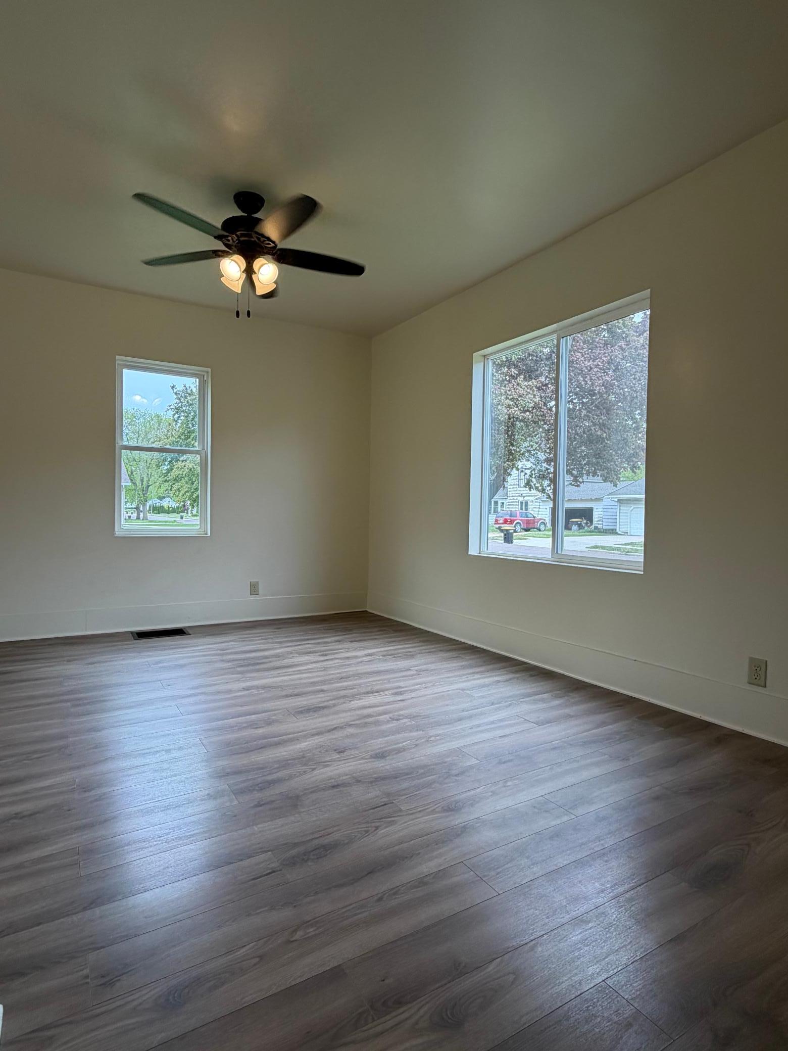 506 E Mondale Street Property Photo 15