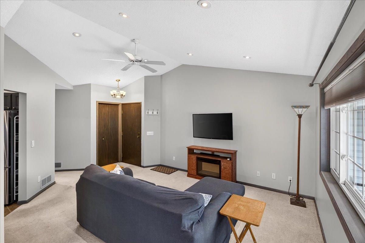 4171 3rd Street Ne 201 Property Photo 5