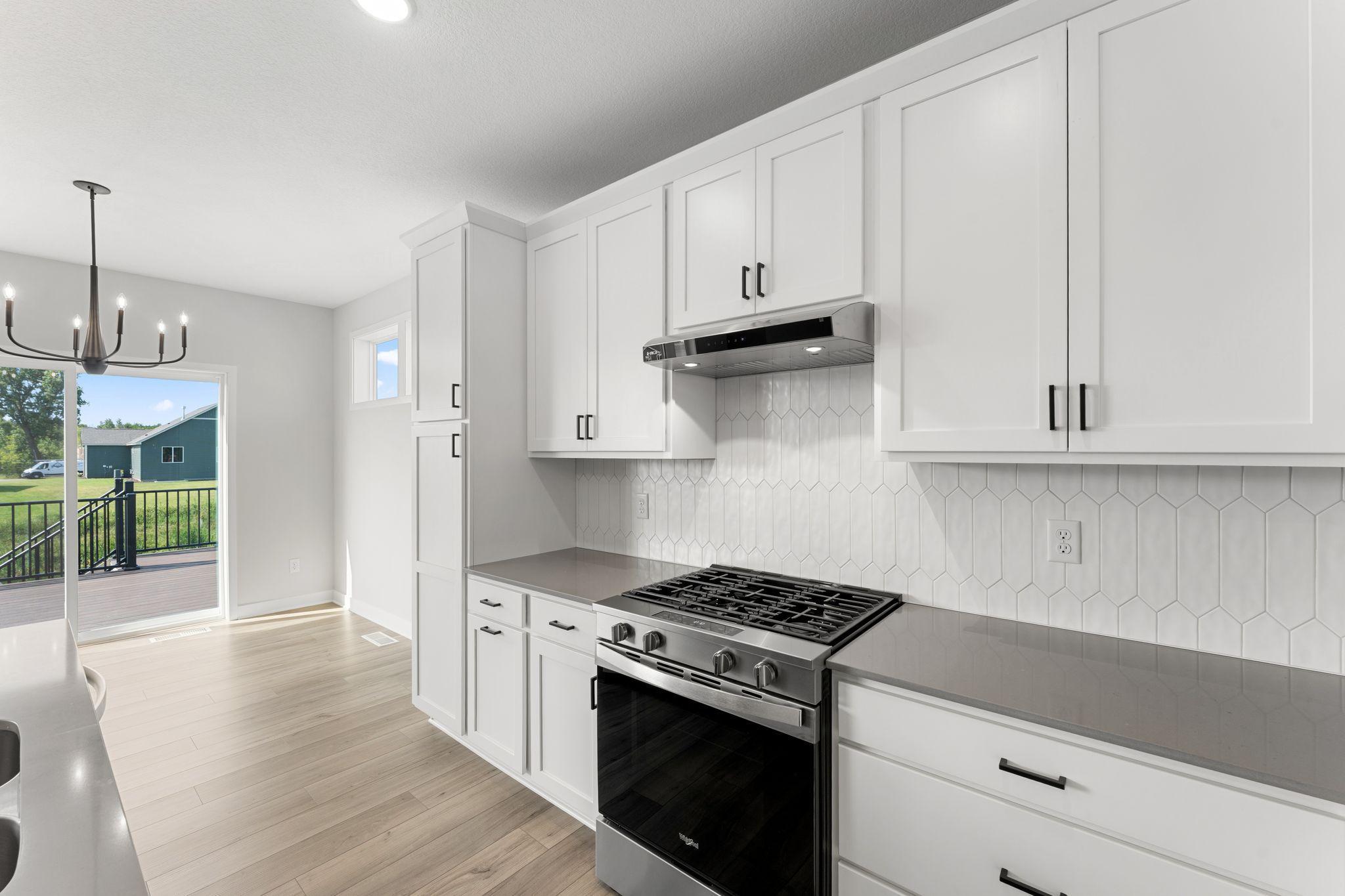 1566 Applegate Road Property Photo 18