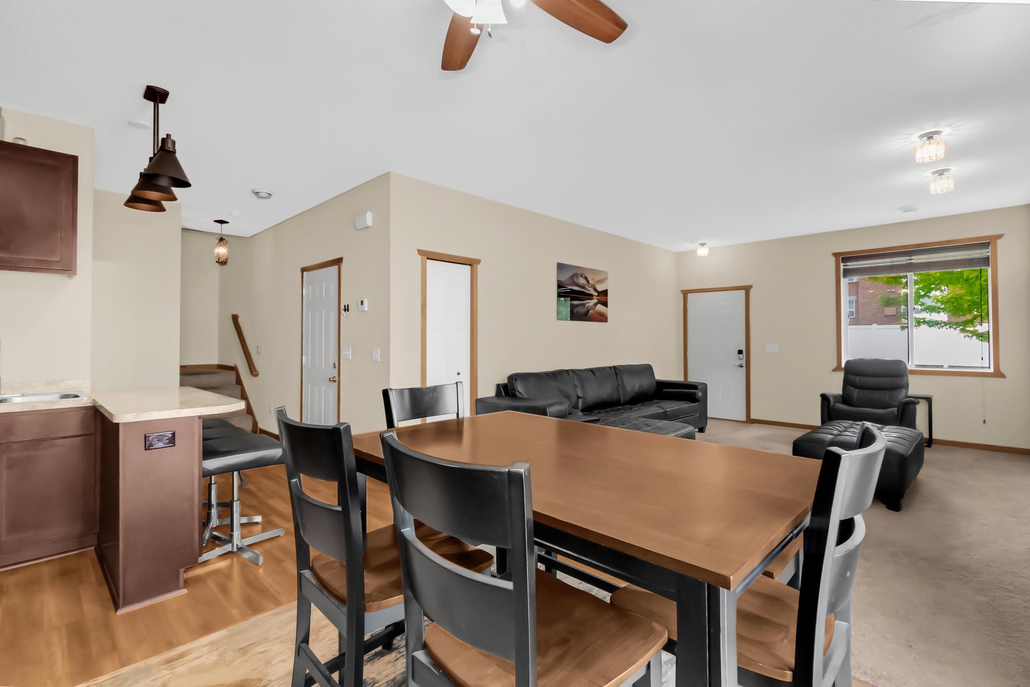 1283 County Road D Circle E B Property Photo 6
