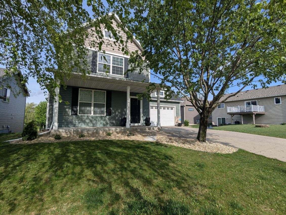 1411 Century Point Lane Ne Property Photo 3
