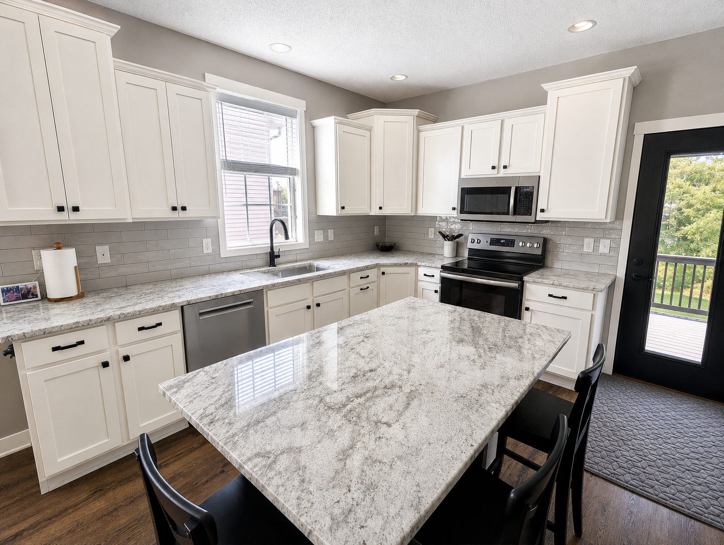 1411 Century Point Lane Ne Property Photo 13