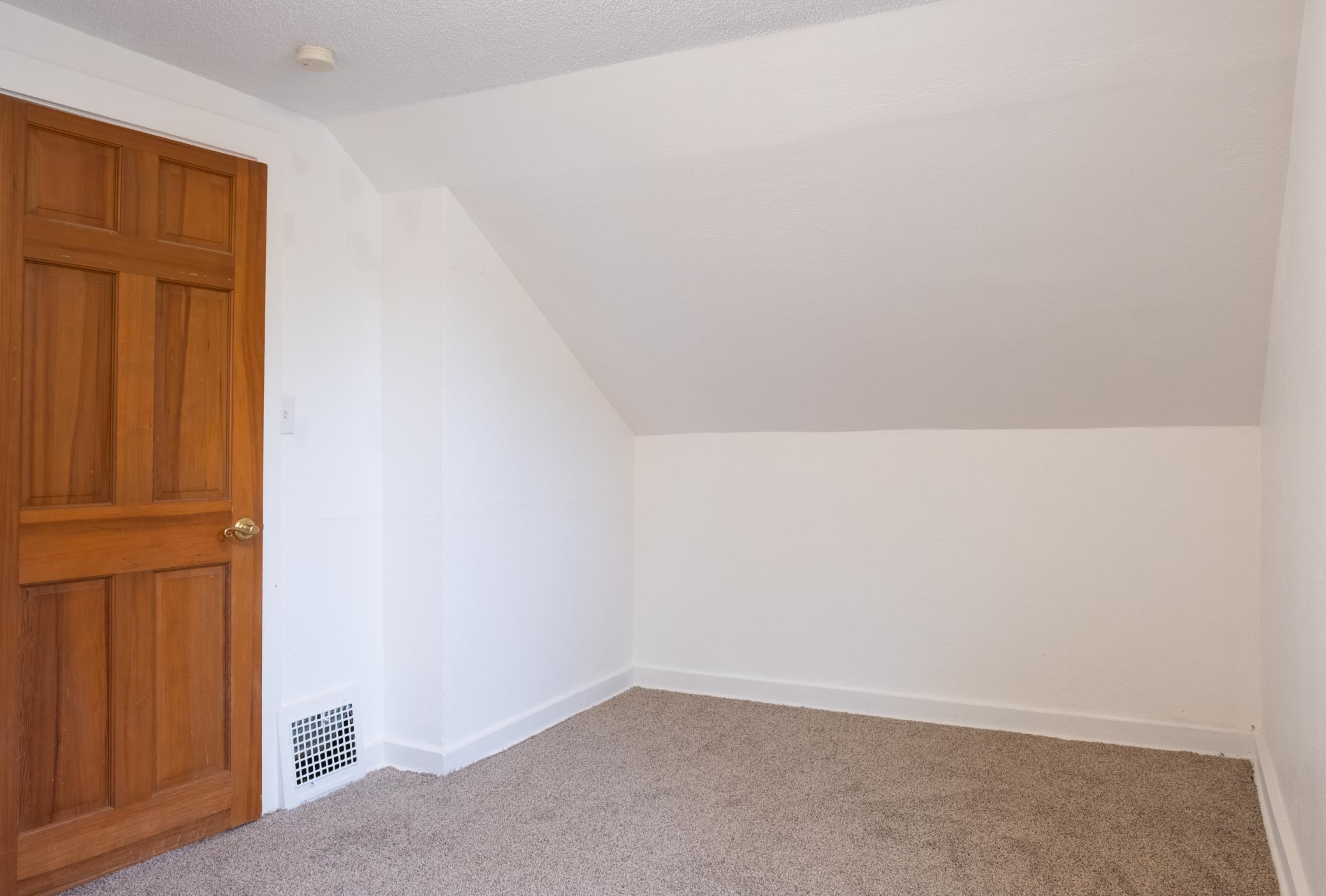 834 Algonquin Avenue Property Photo 11