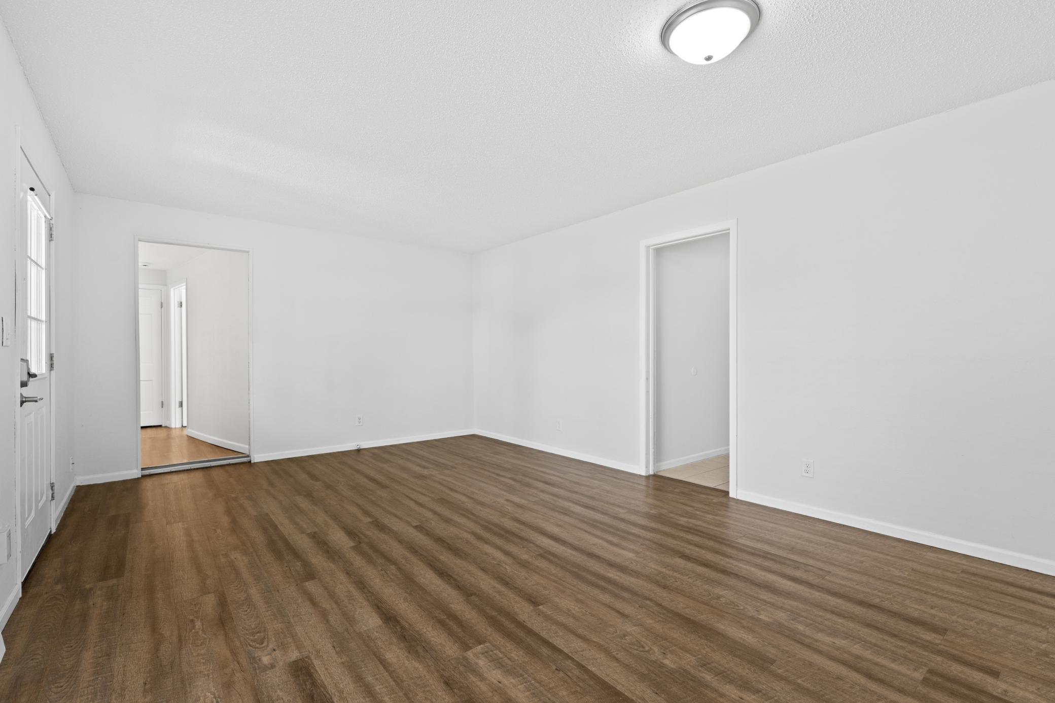3244 Marion Road Se Property Photo 6