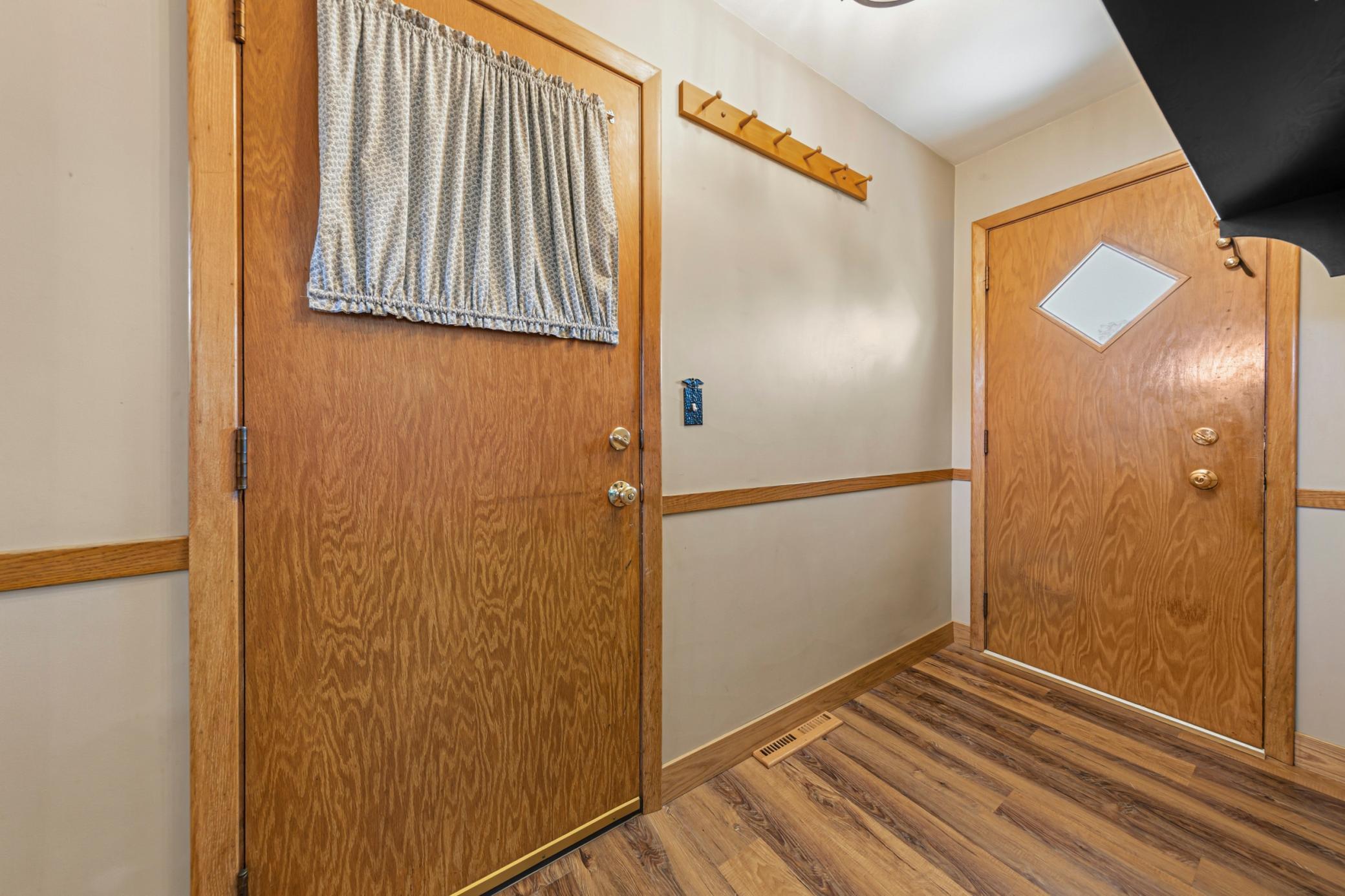 808 Hillcrest Drive Property Photo 17