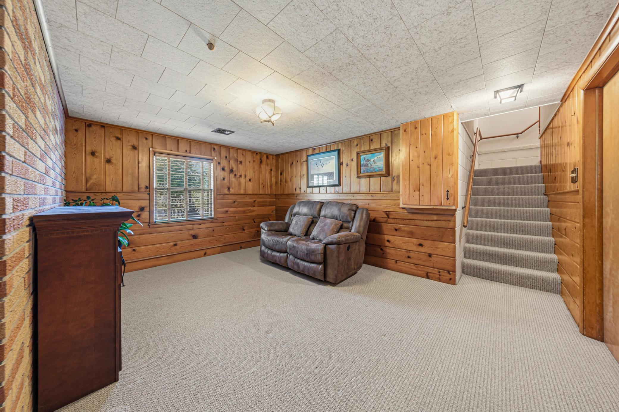 808 Hillcrest Drive Property Photo 31