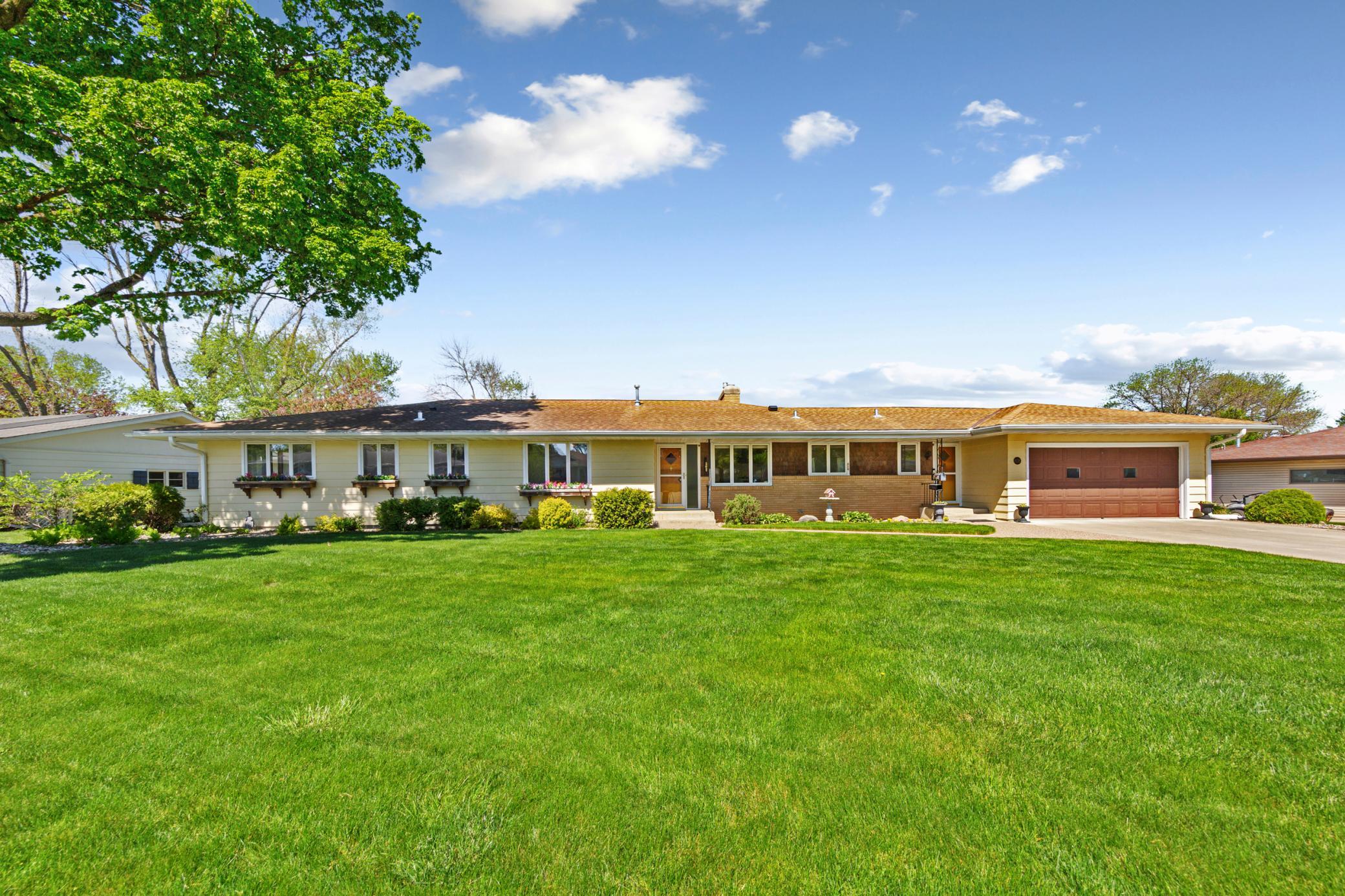 808 Hillcrest Drive Property Photo 41