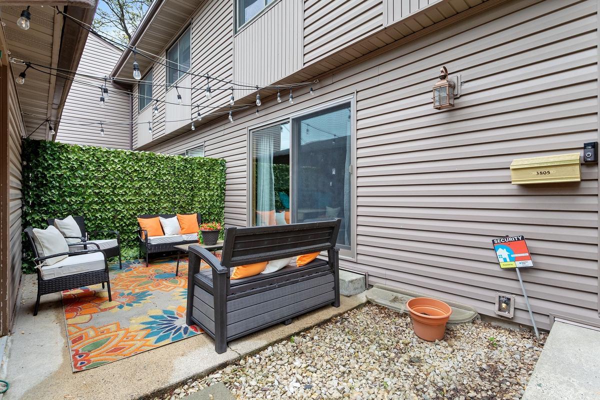 3805 E 45th Street Property Photo 1