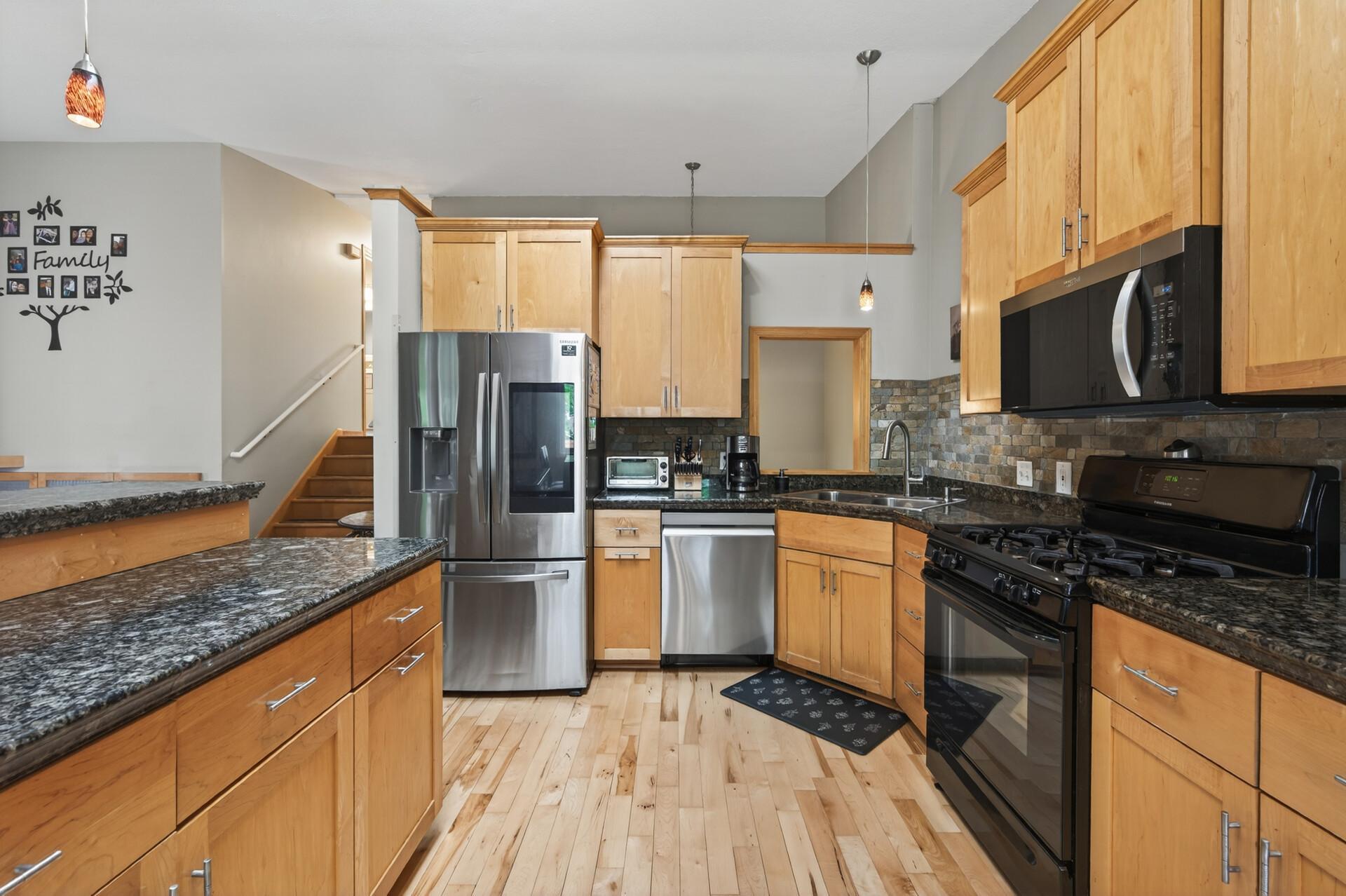 4302 Mccoll Drive Property Photo 14