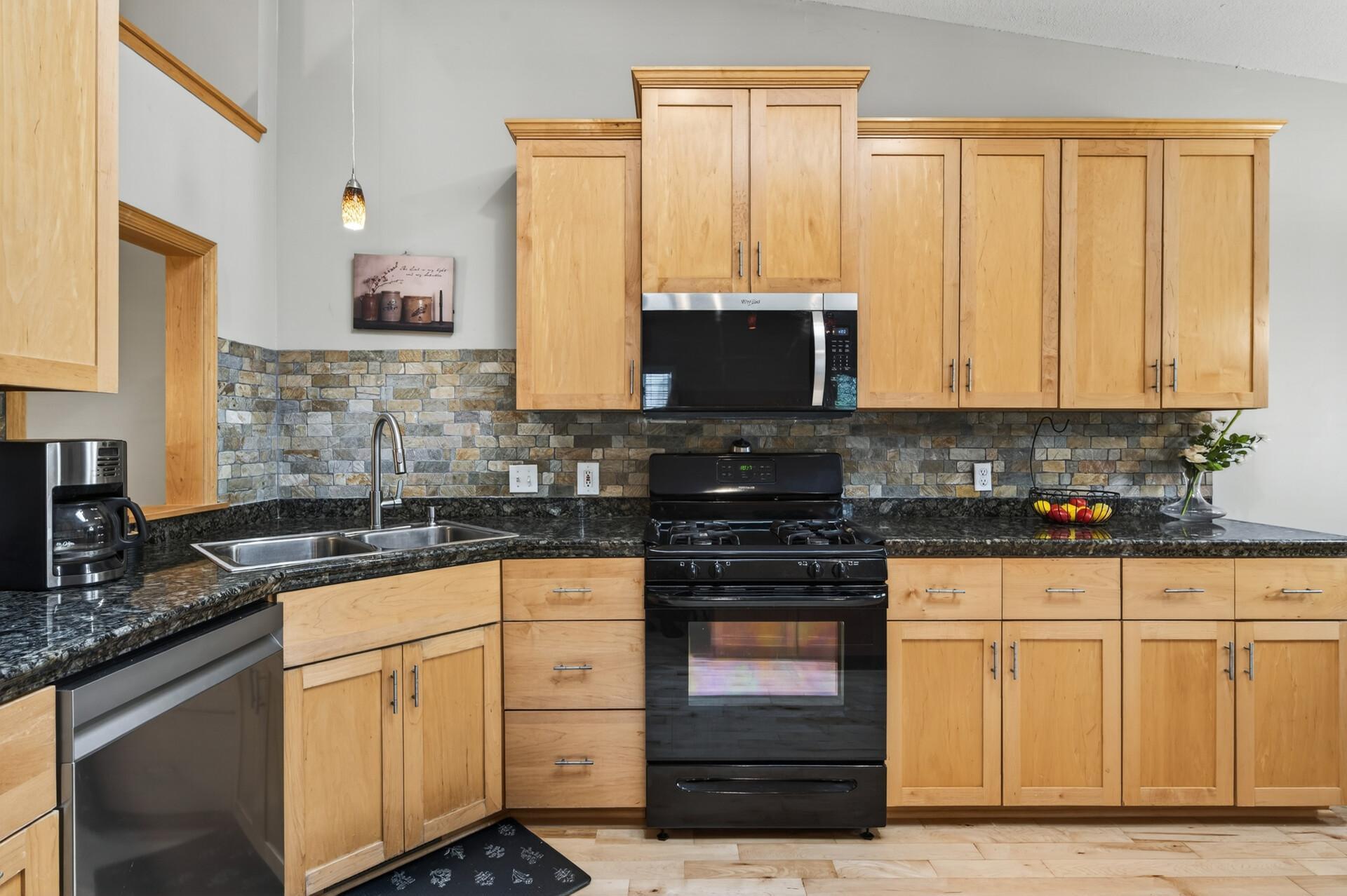 4302 Mccoll Drive Property Photo 19